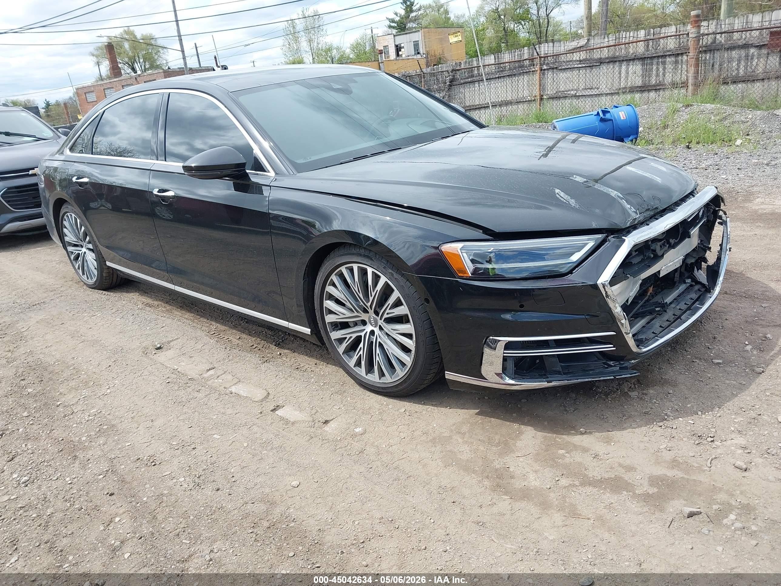 2019 Audi A8, VIN WAU8DAF83KN023379 — Перед
