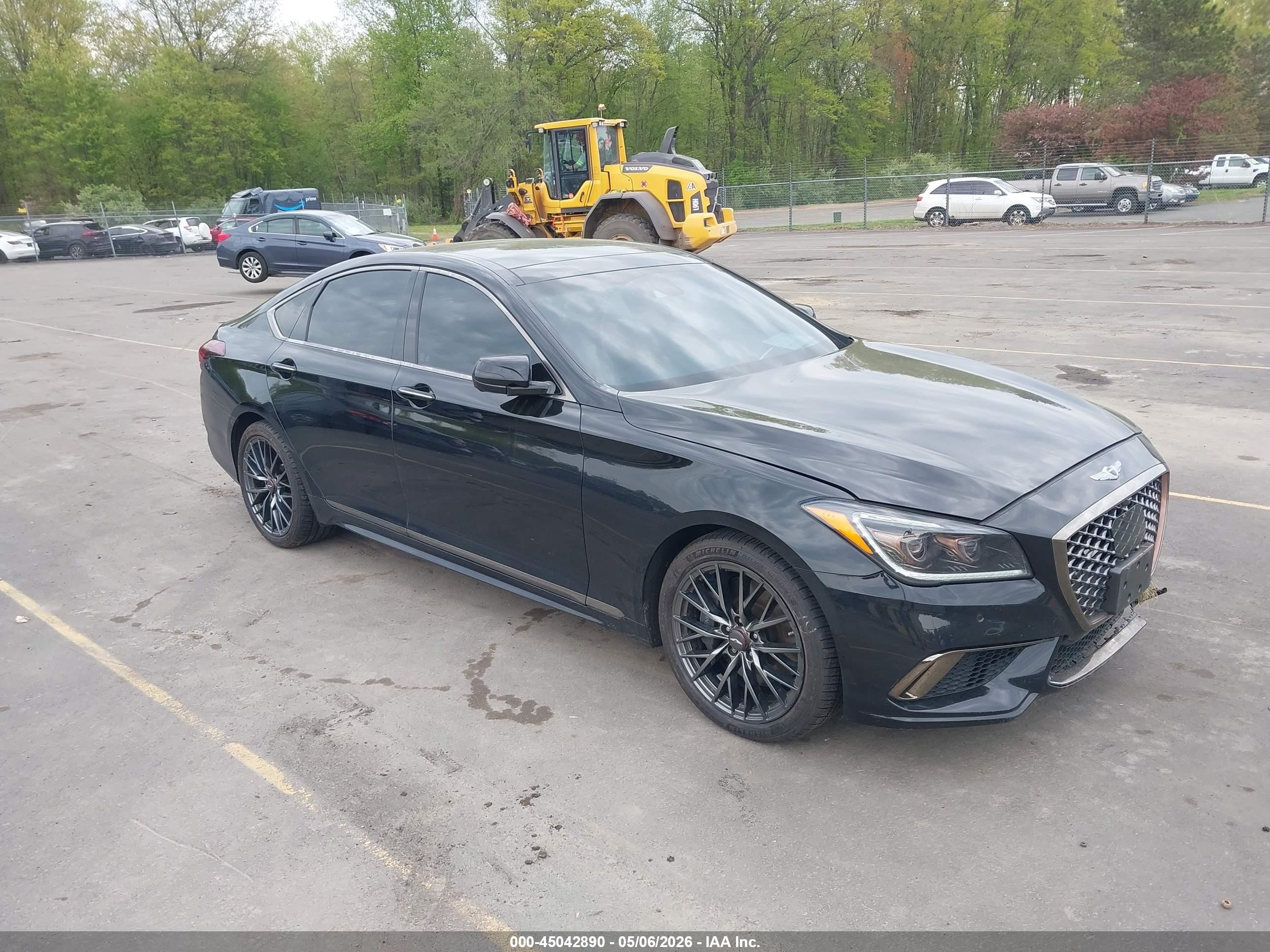 2018 Genesis G80 Sport, VIN KMHGN4JBXJU216385 — Front end