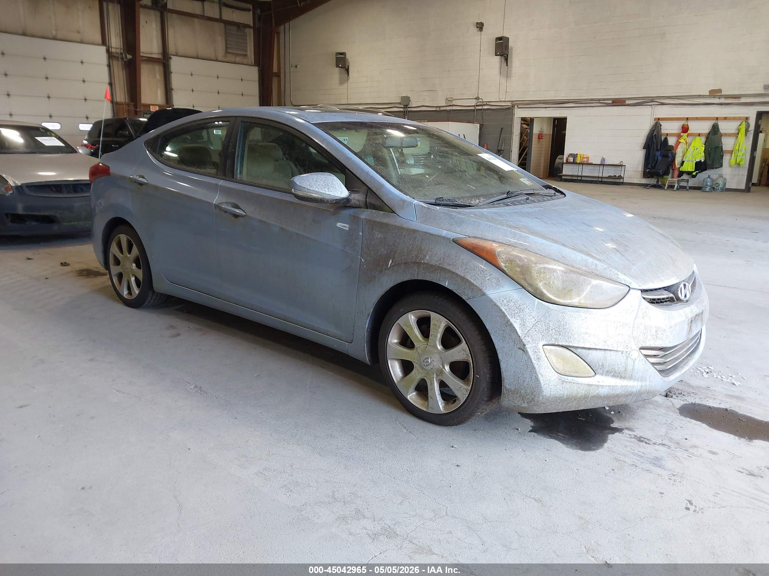 2011 Hyundai Elantra GLS, VIN KMHDH4AE5BU094606 — Normal wear