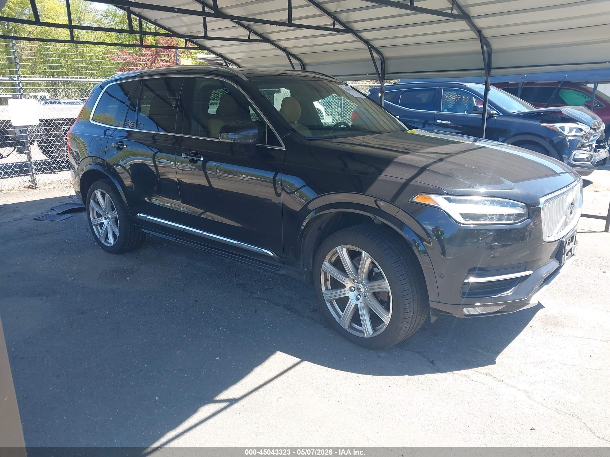 2016 Volvo XC90, VIN YV4A22PNXG1004196 — Фото с аукциона 1 of 5