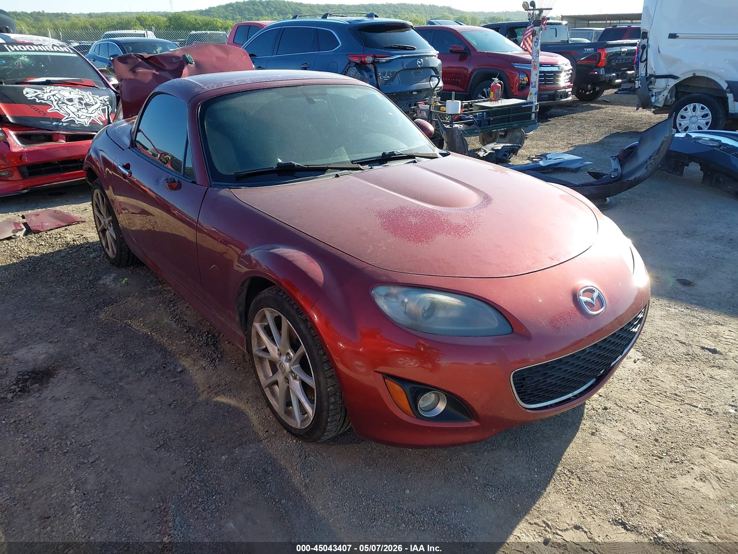 2011 Mazda MX-5 Miata Special Edition, VIN JM1NC2PF2B0219497 — Rear end
