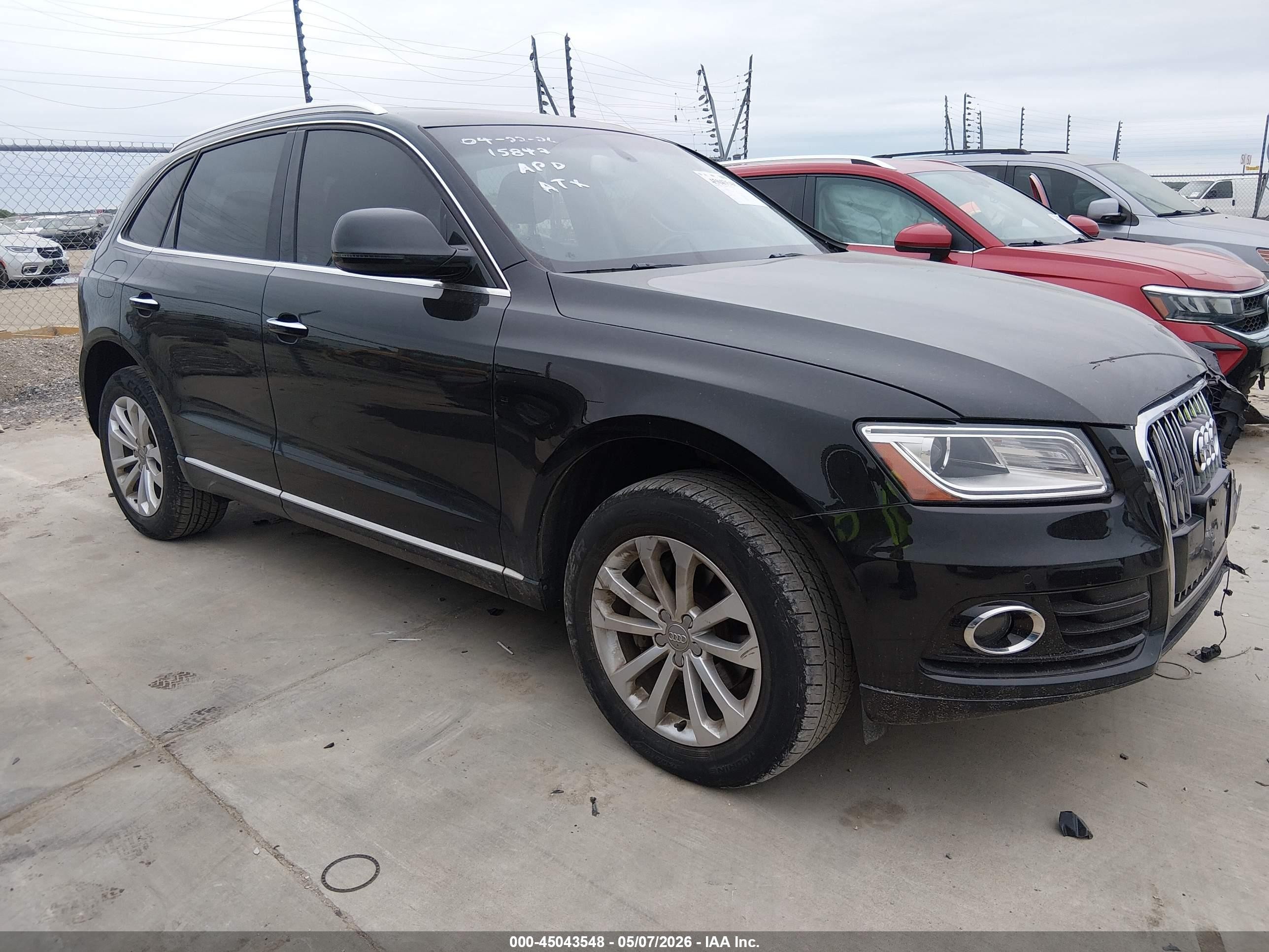2016 Audi Q5 Premium Plus, VIN WA1L2AFP6GA131093 — Front end