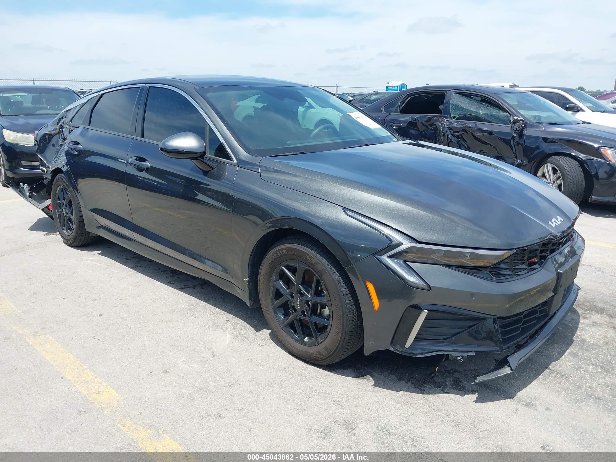 2025 Kia K5 LXS, VIN KNAG24J74S5390390 — Rear end