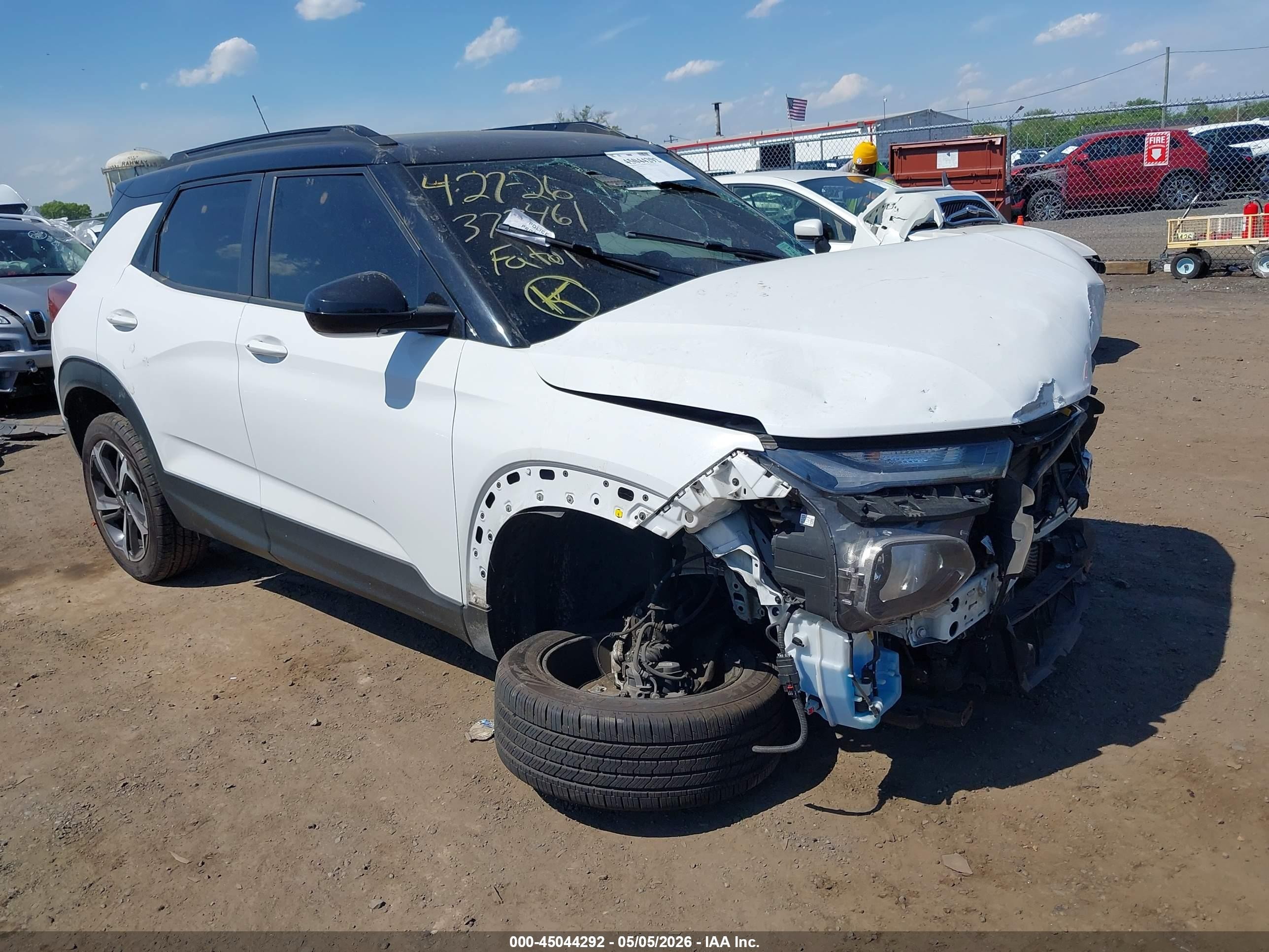 2022 Chevrolet TrailBlazer RS, VIN KL79MTSL8NB075221 — Front end