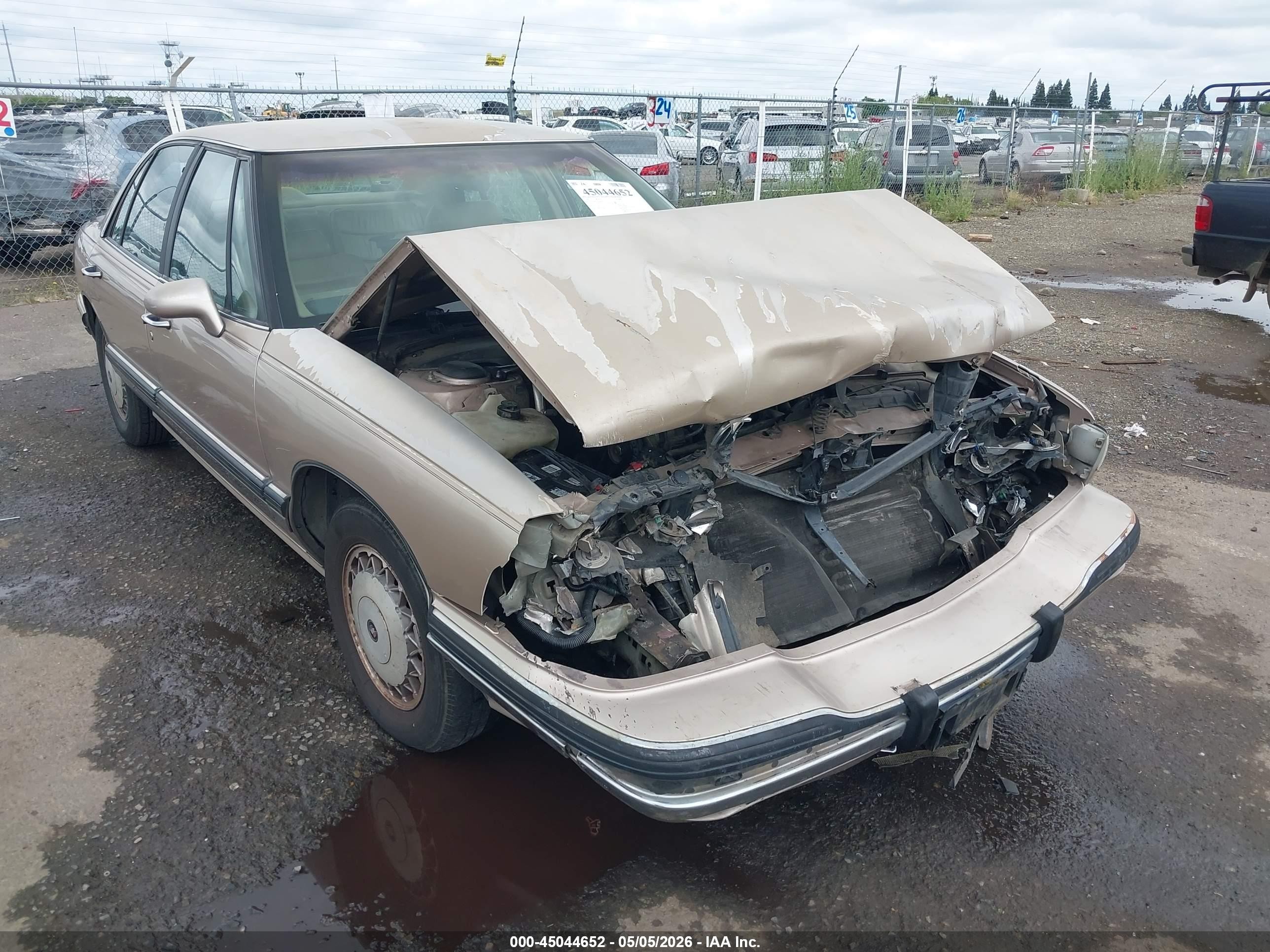 1995 Buick LeSabre Limited, VIN 1G4HR52L2SH403197 — Перед