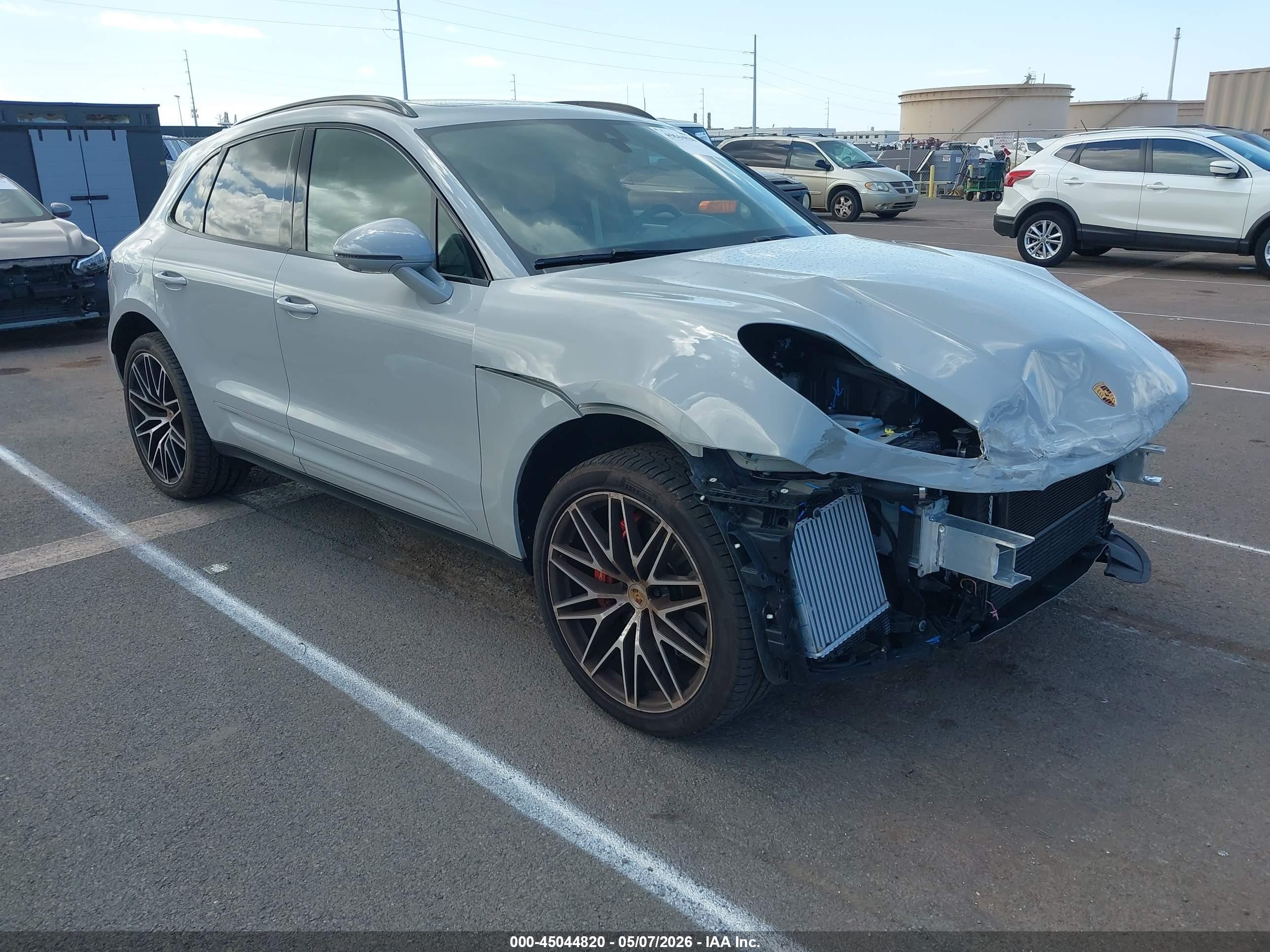 2026 Porsche Macan GTS, VIN WP1AG2A58TLB41342 — Front end