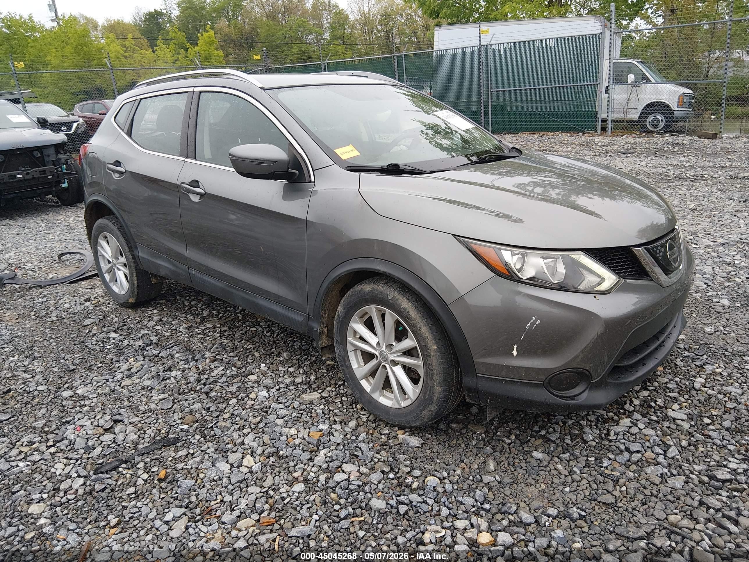 2018 Nissan Rogue S, VIN JN1BJ1CR0JW252595 — Side
