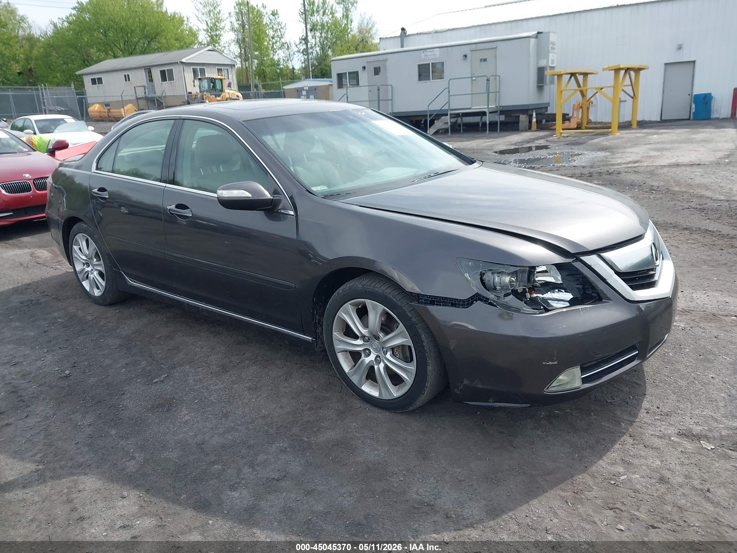 2009 Acura RL Technology, VIN JH4KB26689C001613 — Перед