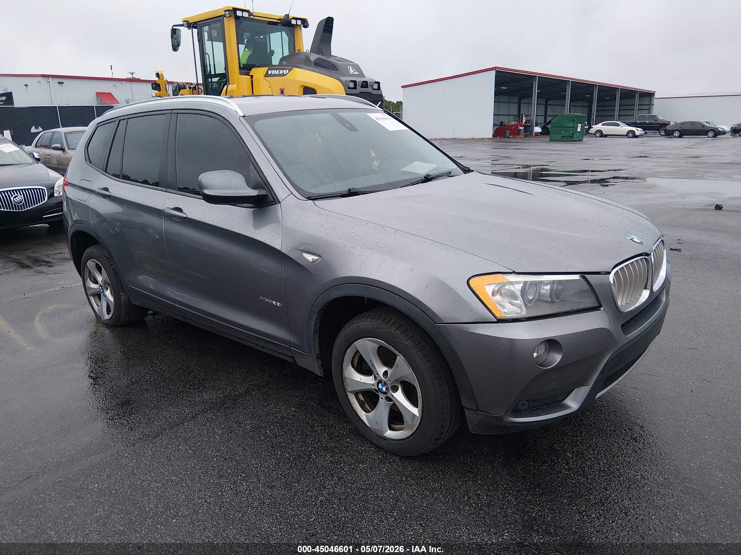 2012 BMW X3 28i, VIN 5UXWX5C53CL727144 — Днище