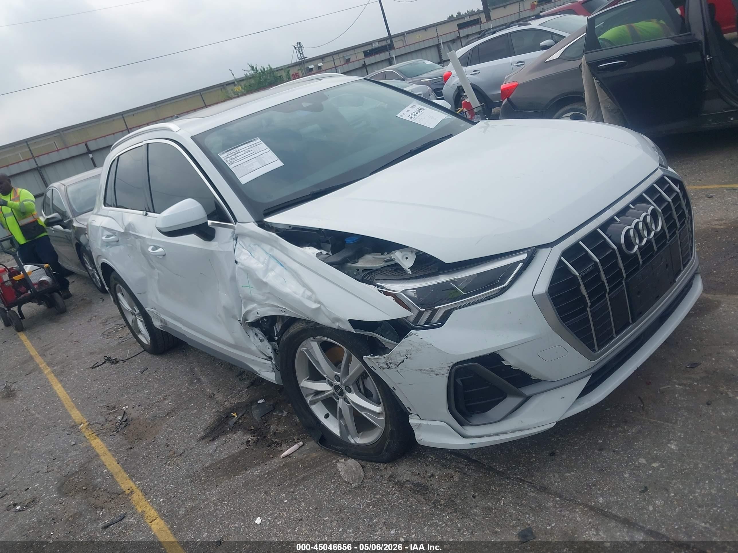 2024 Audi Q3 S line Premium, VIN WA1DECF37R1047971 — Перед