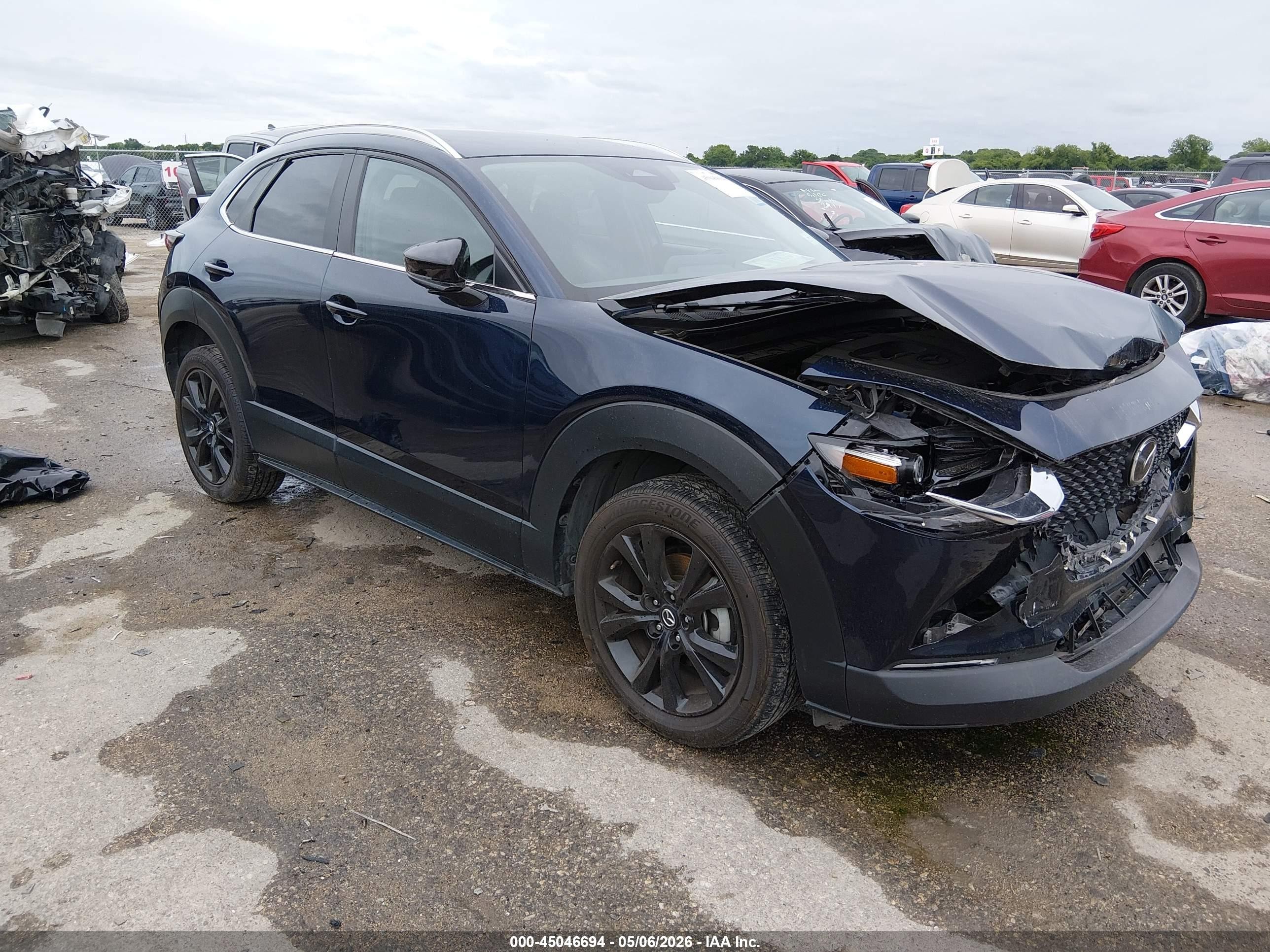 2024 Mazda CX-30 S Select Sport, VIN 3MVDMBBM1RM653589 — Front end
