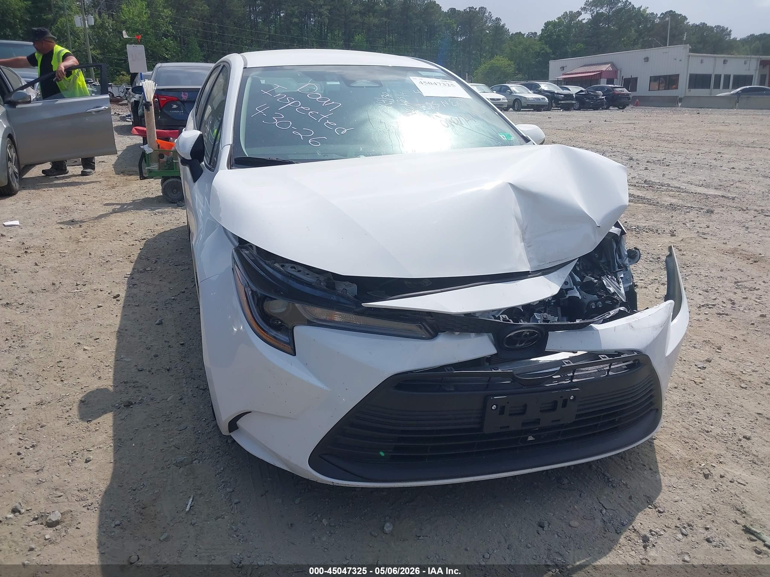 2025 Toyota Corolla LE, VIN 5YFB4MDE6SP287251 — Перед