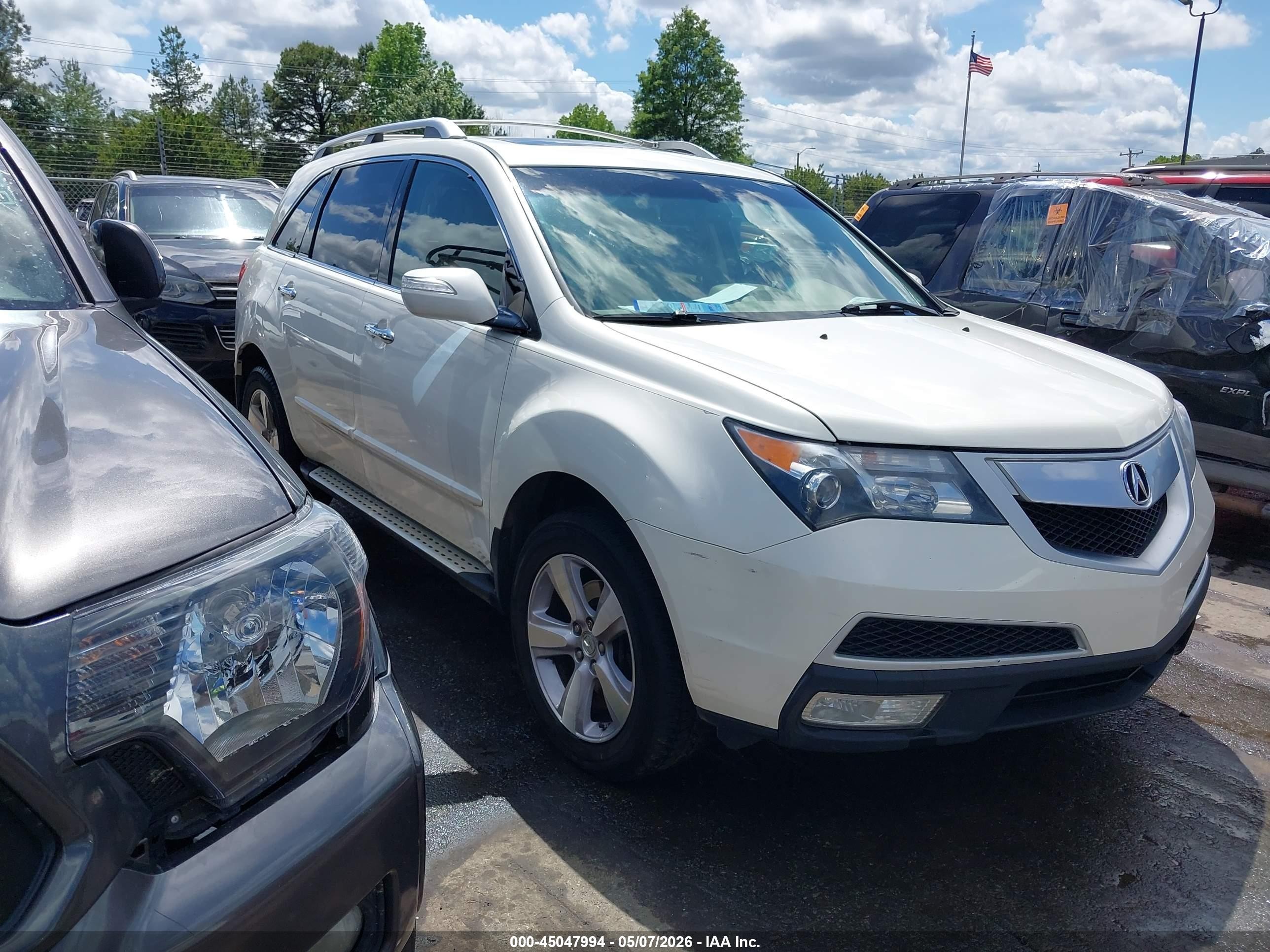 2013 Acura MDX Technology, VIN 2HNYD2H32DH525140 — Undercarriage