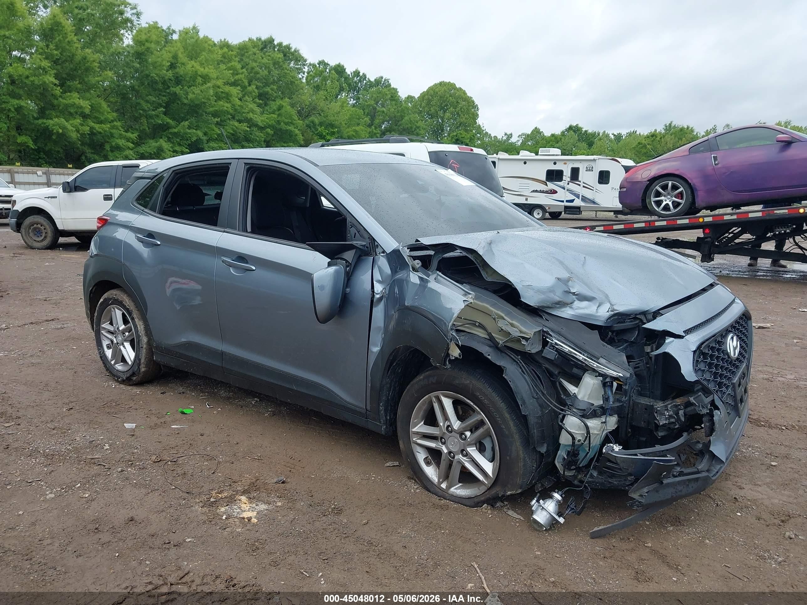2021 Hyundai Kona SE, VIN KM8K12AA5MU639977 — Перед