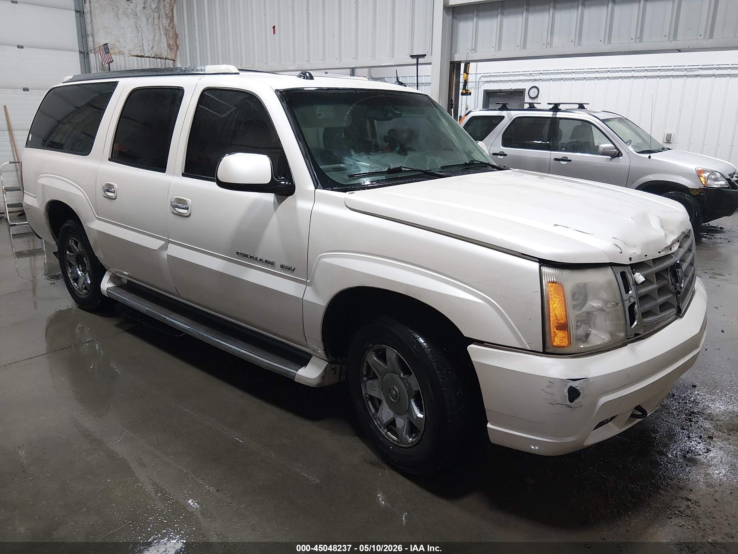 2005 Cadillac Escalade ESV, VIN 3GYFK66N15G141201 — Normal wear