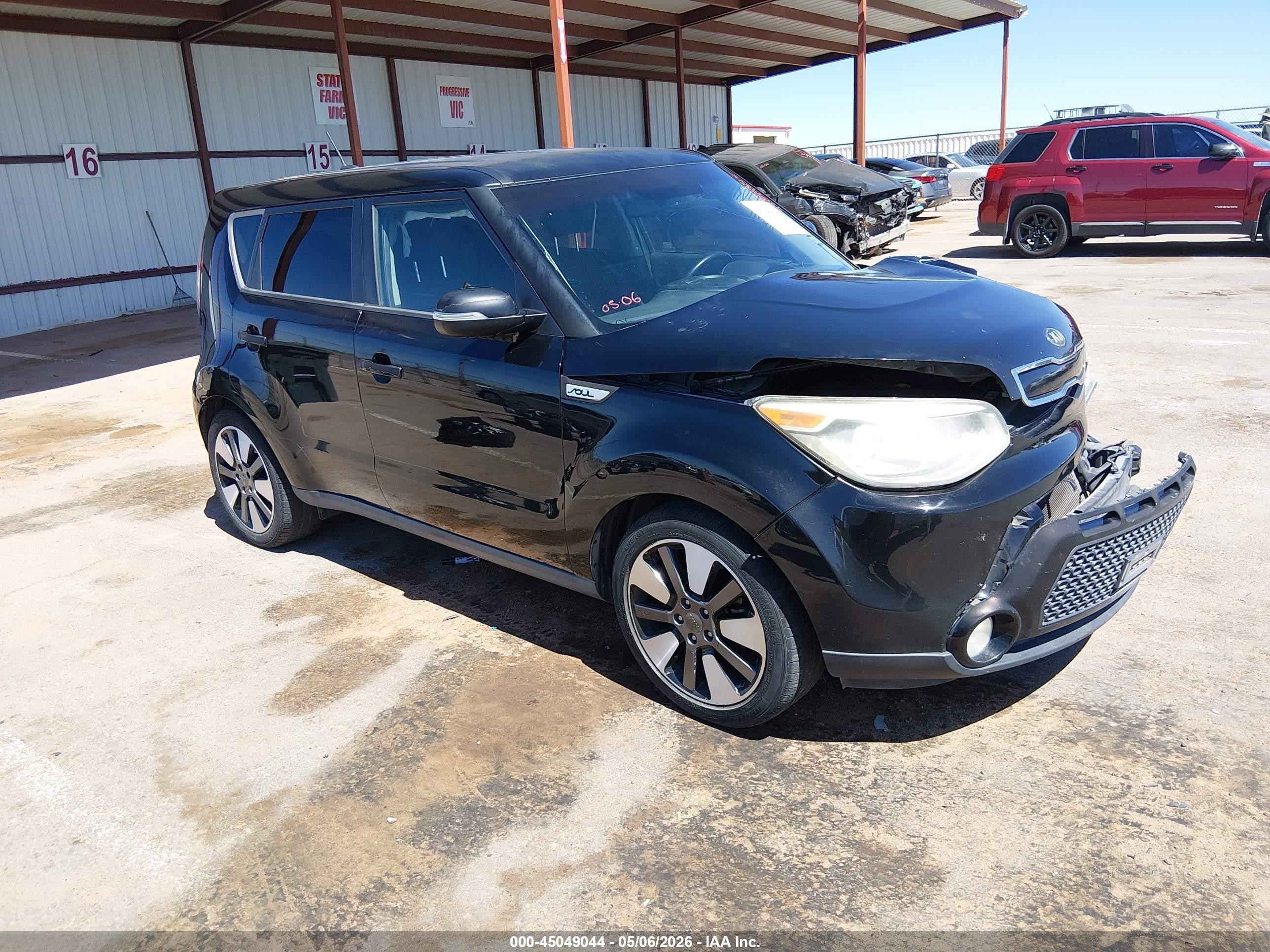 2014 Kia Soul +, VIN KNDJX3A57E7039887 — Front end