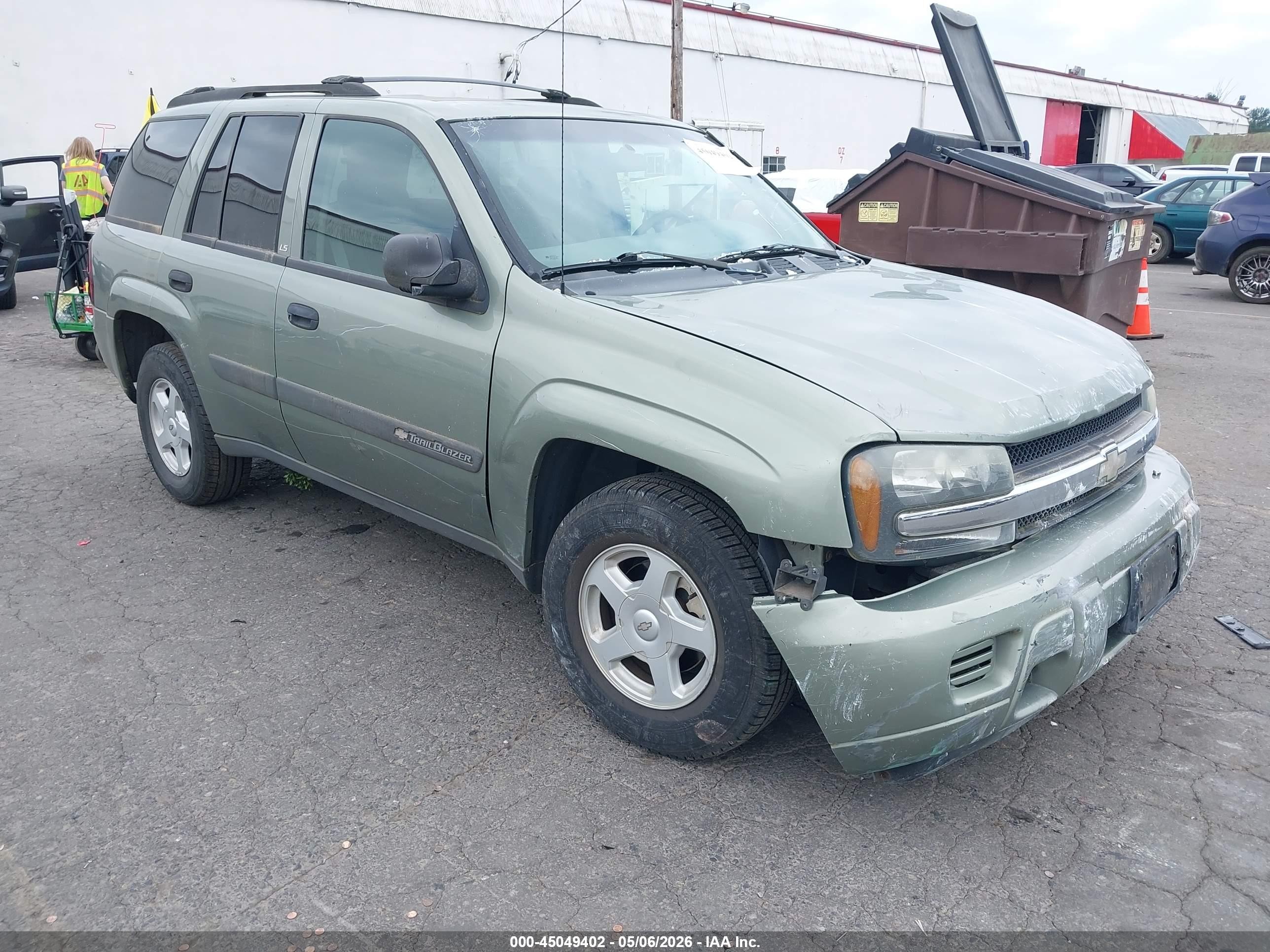 2003 Chevrolet TrailBlazer LTZ, VIN 1GNDT13S732292726 — Front end