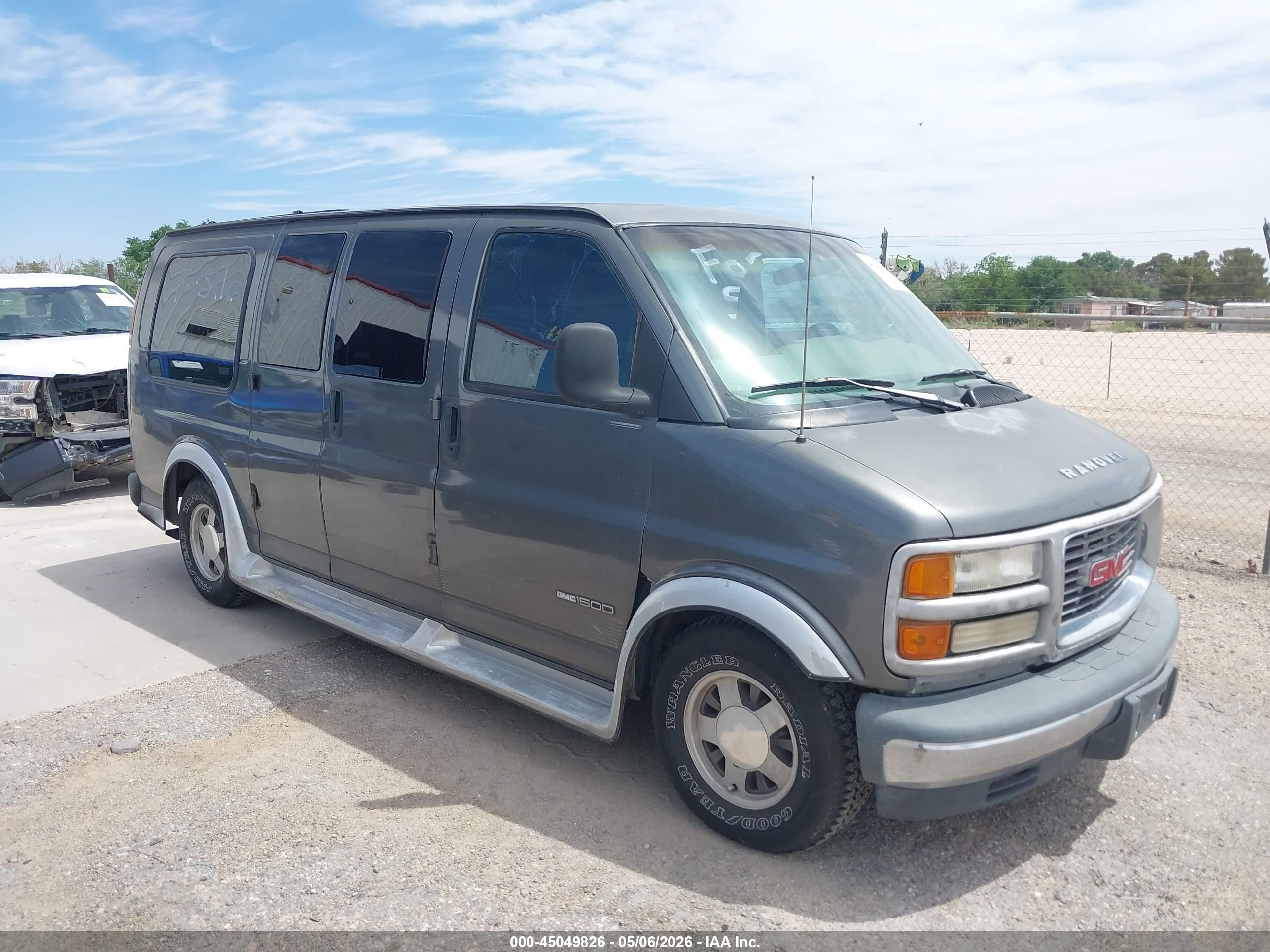 1999 GMC Savana Cargo RV Conversion, VIN 1GDFG15R7X1153199 — Normal wear
