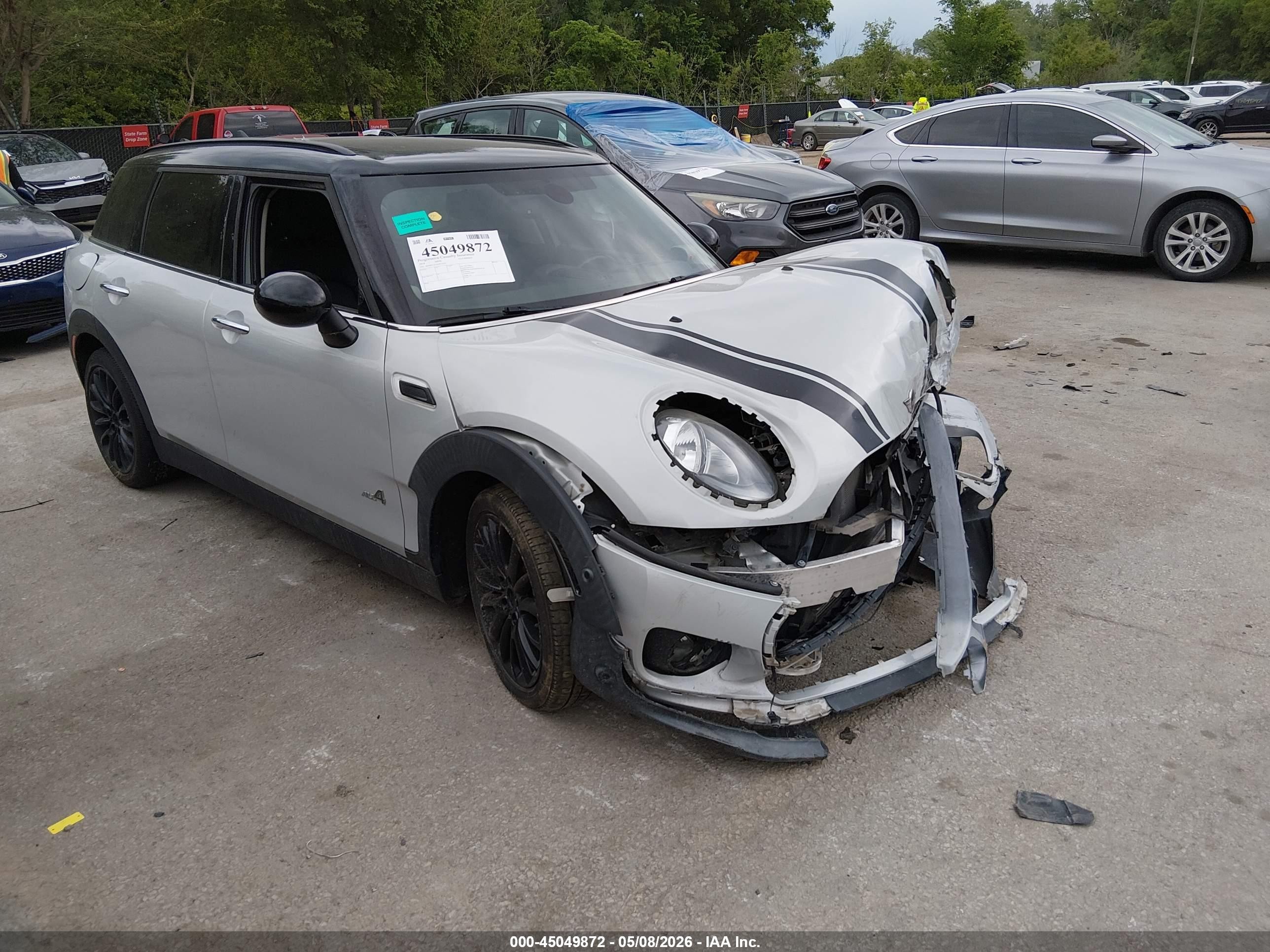 2018 MINI Clubman Cooper, VIN WMWLU1C50J2F29307 — Перед