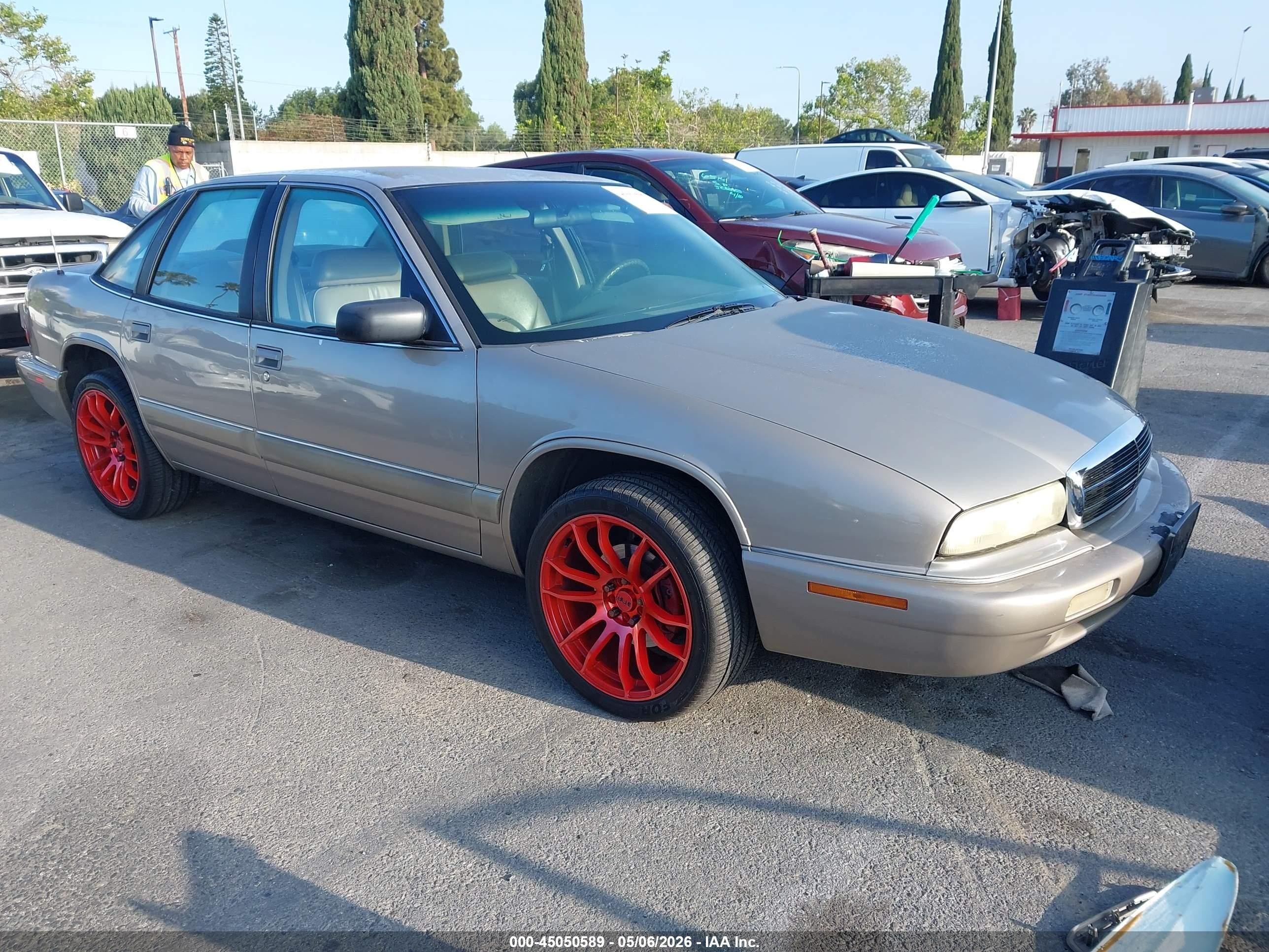 1996 Buick Regal Custom, VIN 2G4WB52K9T1495352 — Side