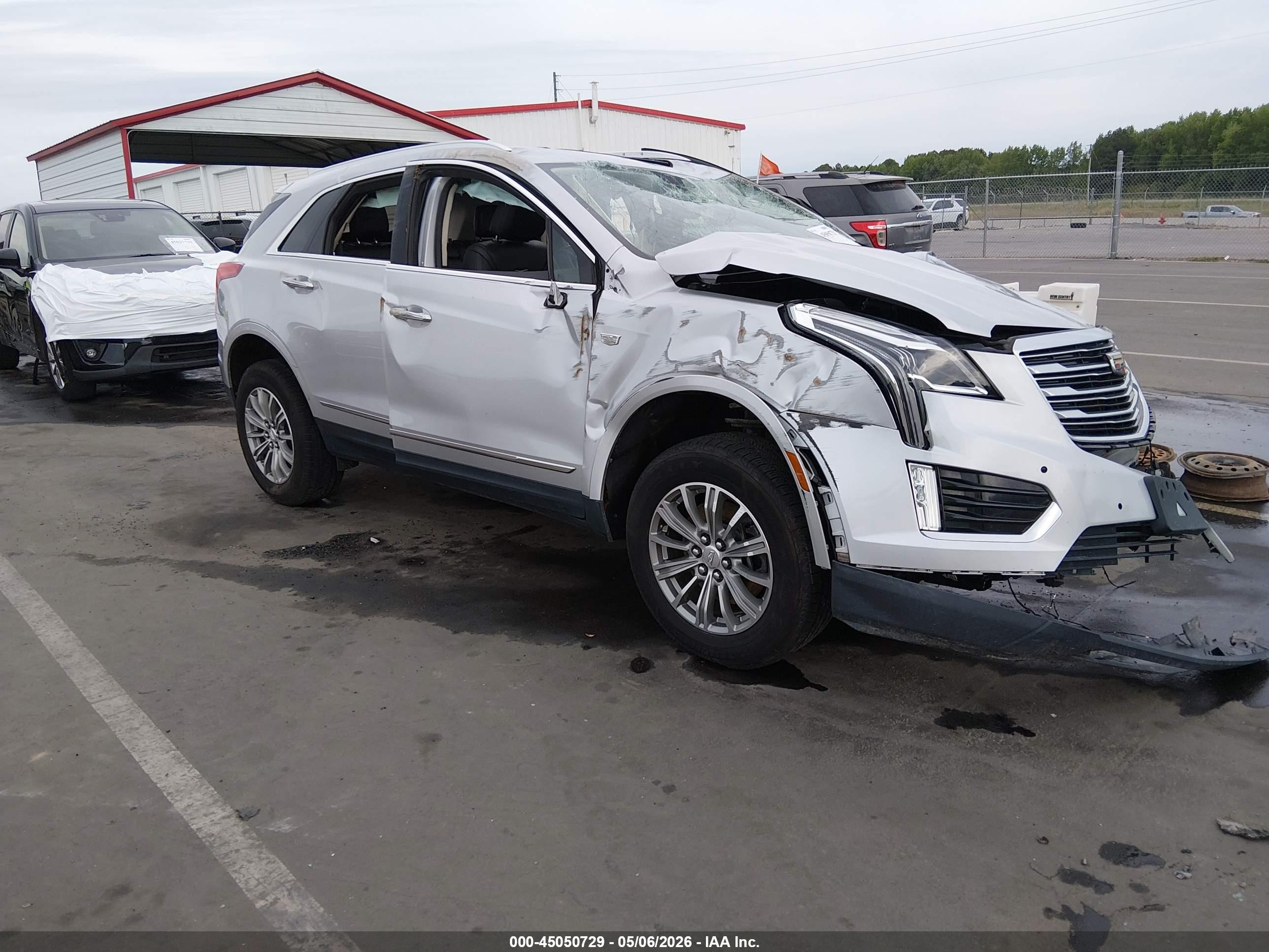 2017 Cadillac XT5 Luxury FWD, VIN 1GYKNBRS9HZ100979 — Опрокидывание