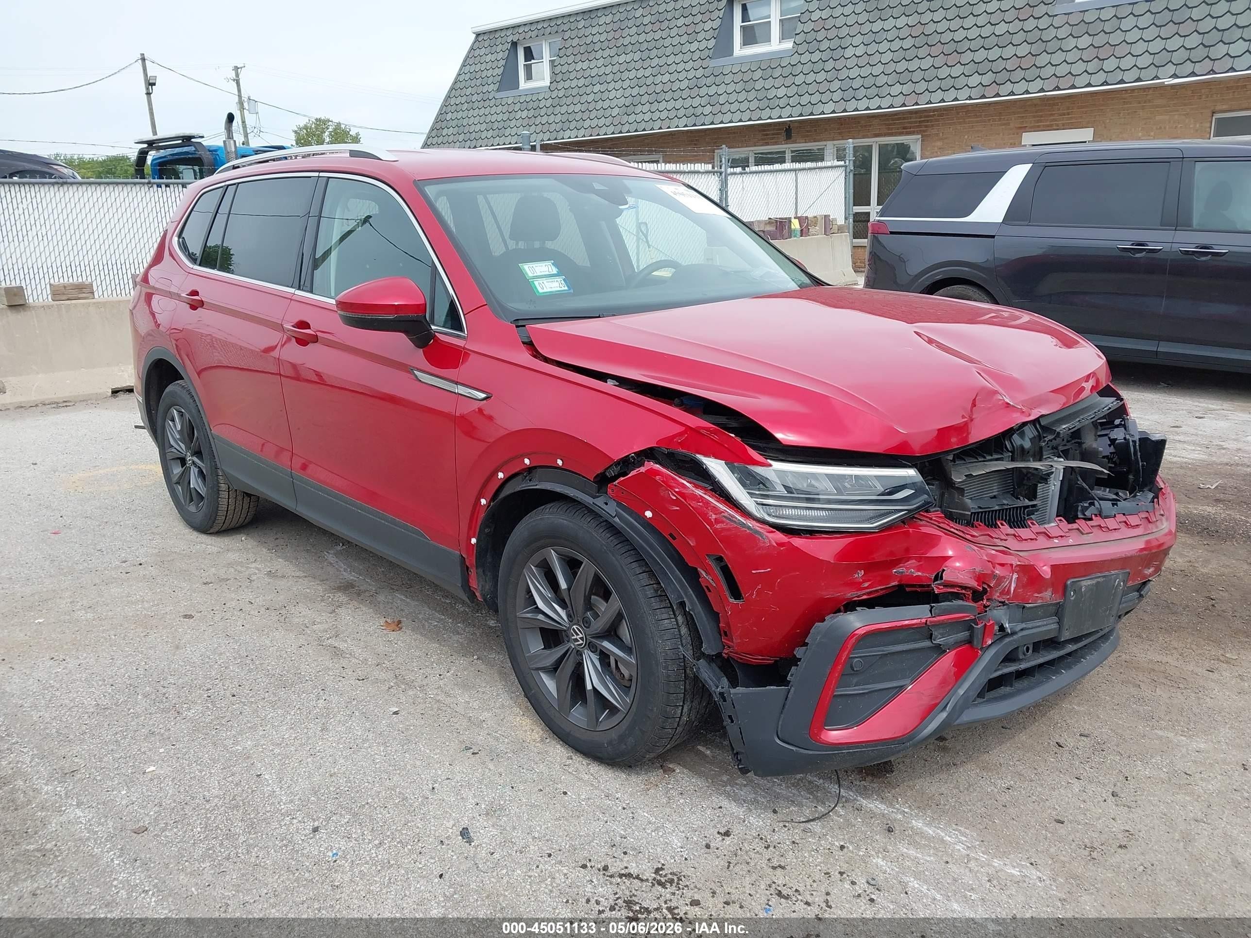 2023 Volkswagen Tiguan SE, VIN 3VV2B7AX6PM083806 — Frame damage