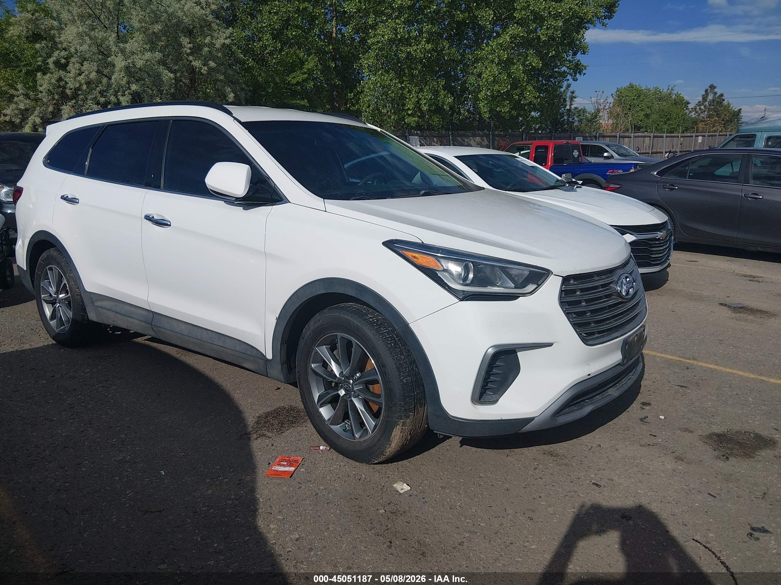 2017 Hyundai Santa Fe SE, VIN KM8SMDHF7HU213234 — Normal wear