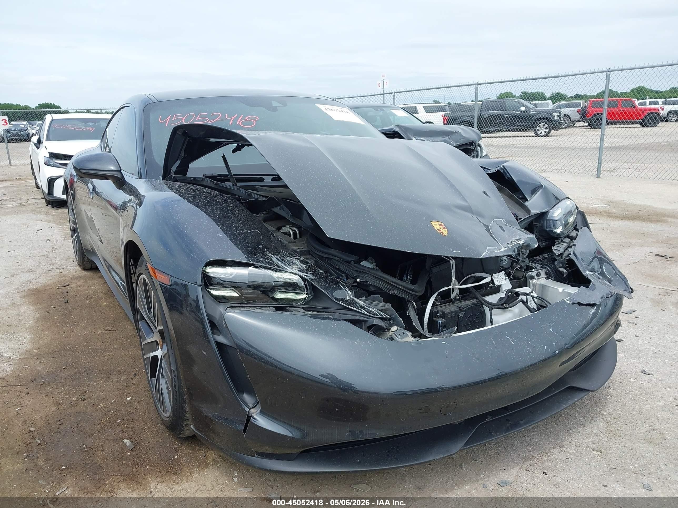 2021 Porsche Taycan 4S, VIN WP0AB2Y15MSA41650 — Front end