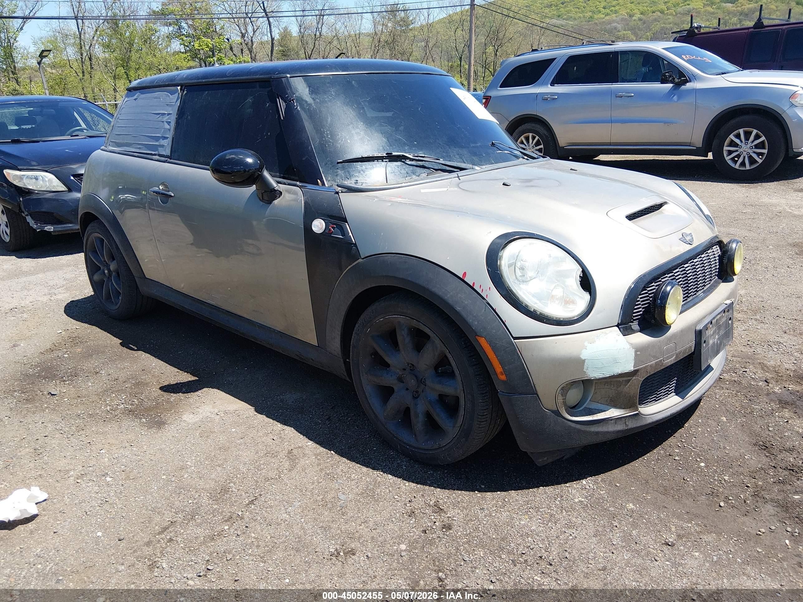 2007 MINI Hardtop S, VIN WMWMF73537TT85852 — Обычный износ