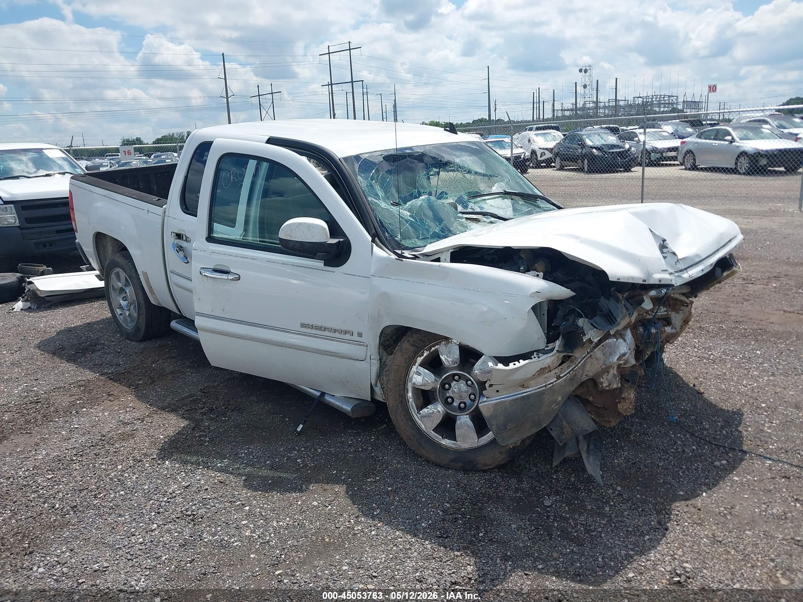 2009 GMC Sierra 1500 SLE, VIN 3GTEC23029G255164 — Front end