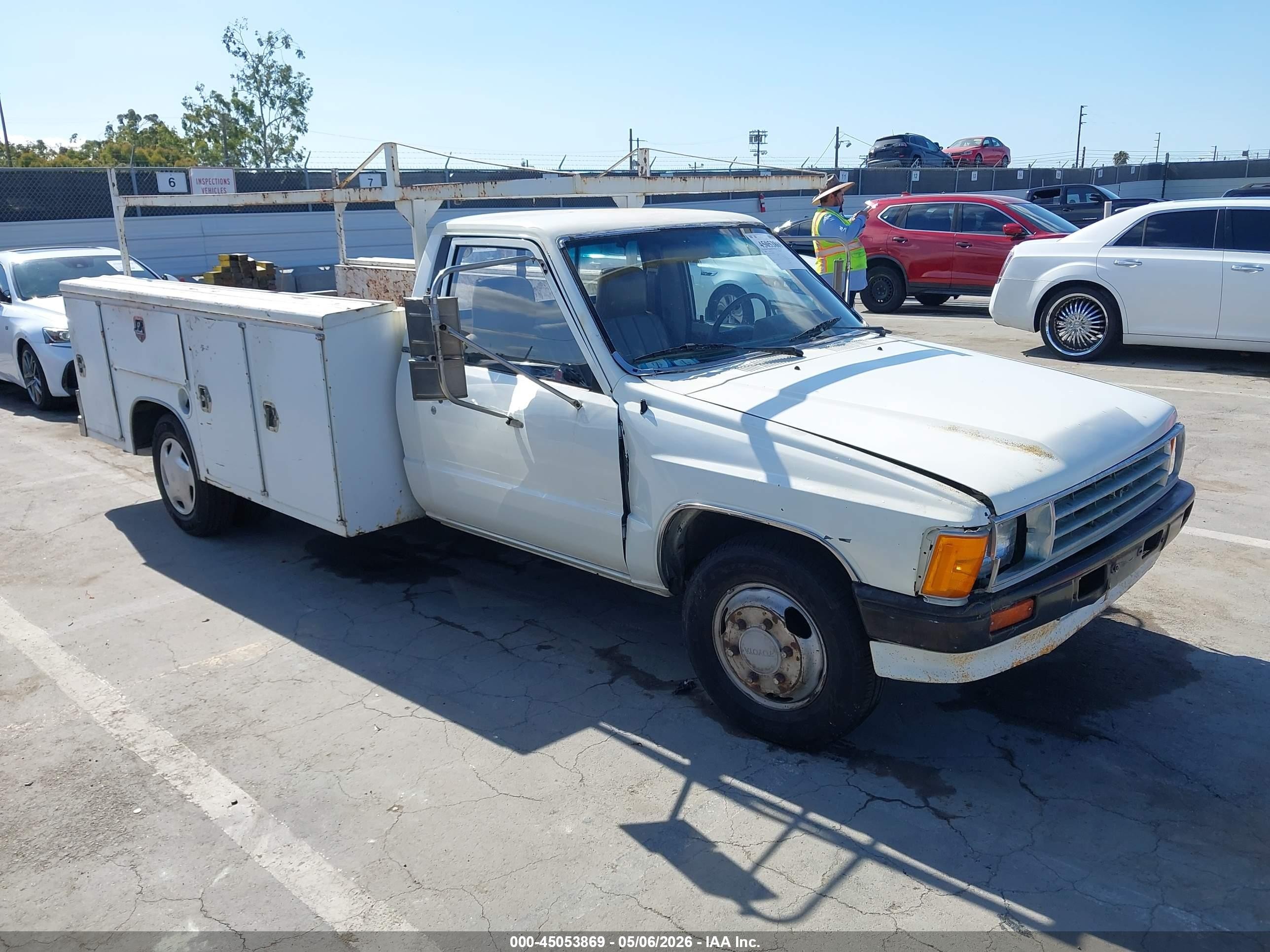 1988 Toyota Pickup, VIN JT5RN75T9J0024069 — All over