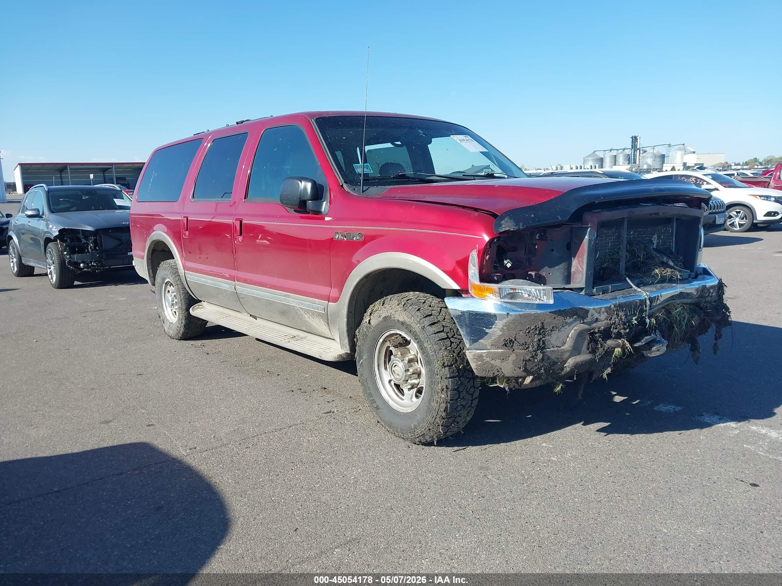 2002 Ford Excursion Limited, VIN 1FMSU43FX2EC61870 — All over
