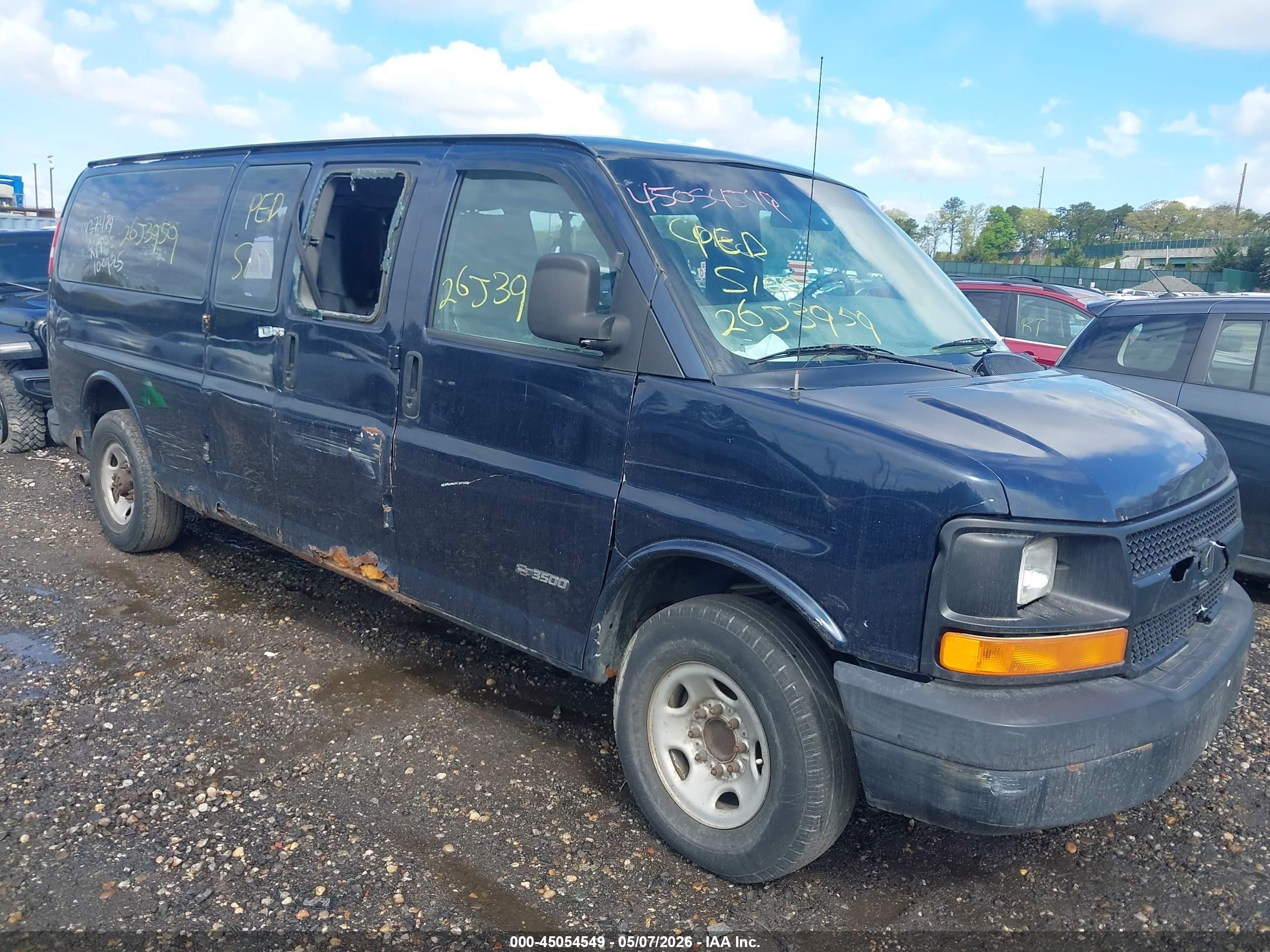 2005 Chevrolet Express Passenger, VIN 1GAHG39U751159307 — All over