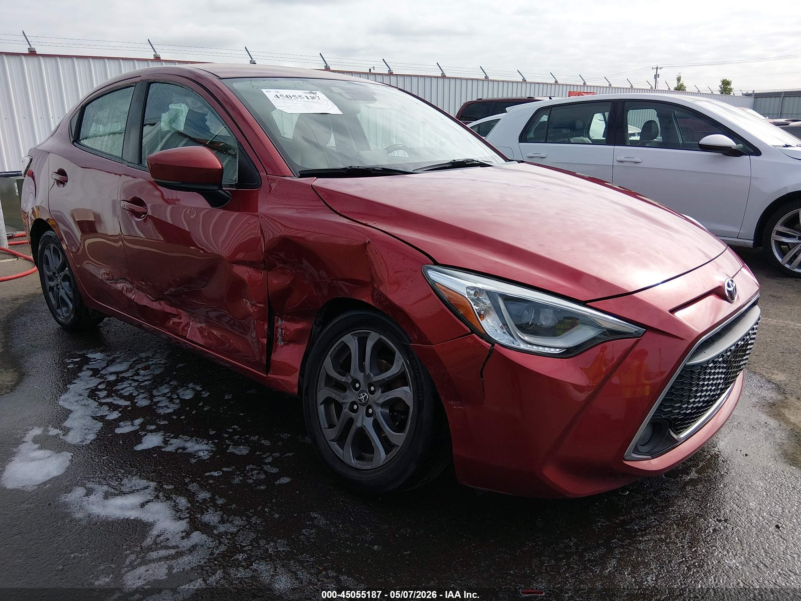 2019 Toyota Yaris L, VIN 3MYDLBYV4KY500595 — Side