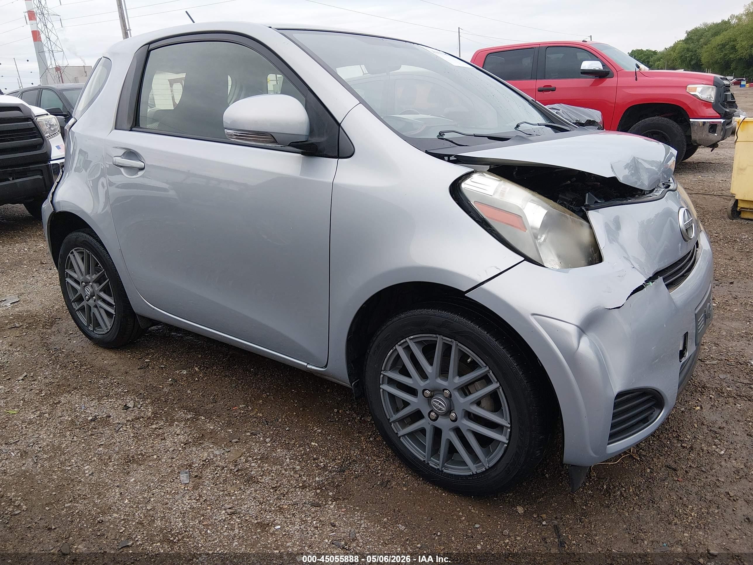 2014 Scion iQ 10 Series, VIN JTNJJXB07EJ027121 — Front end