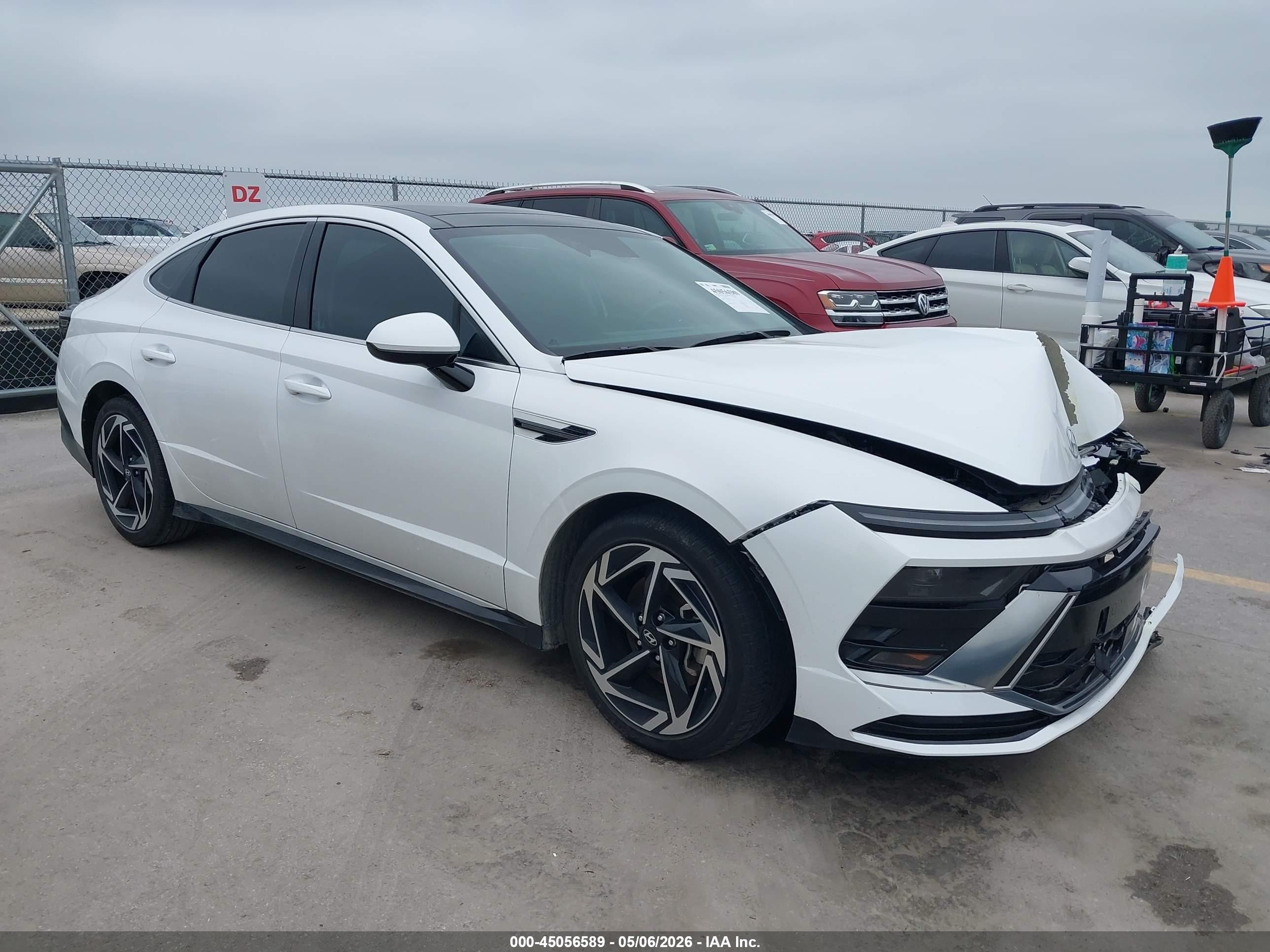 2025 Hyundai Sonata SEL Convenience, VIN KMHL14JA2SA439203 — Front end