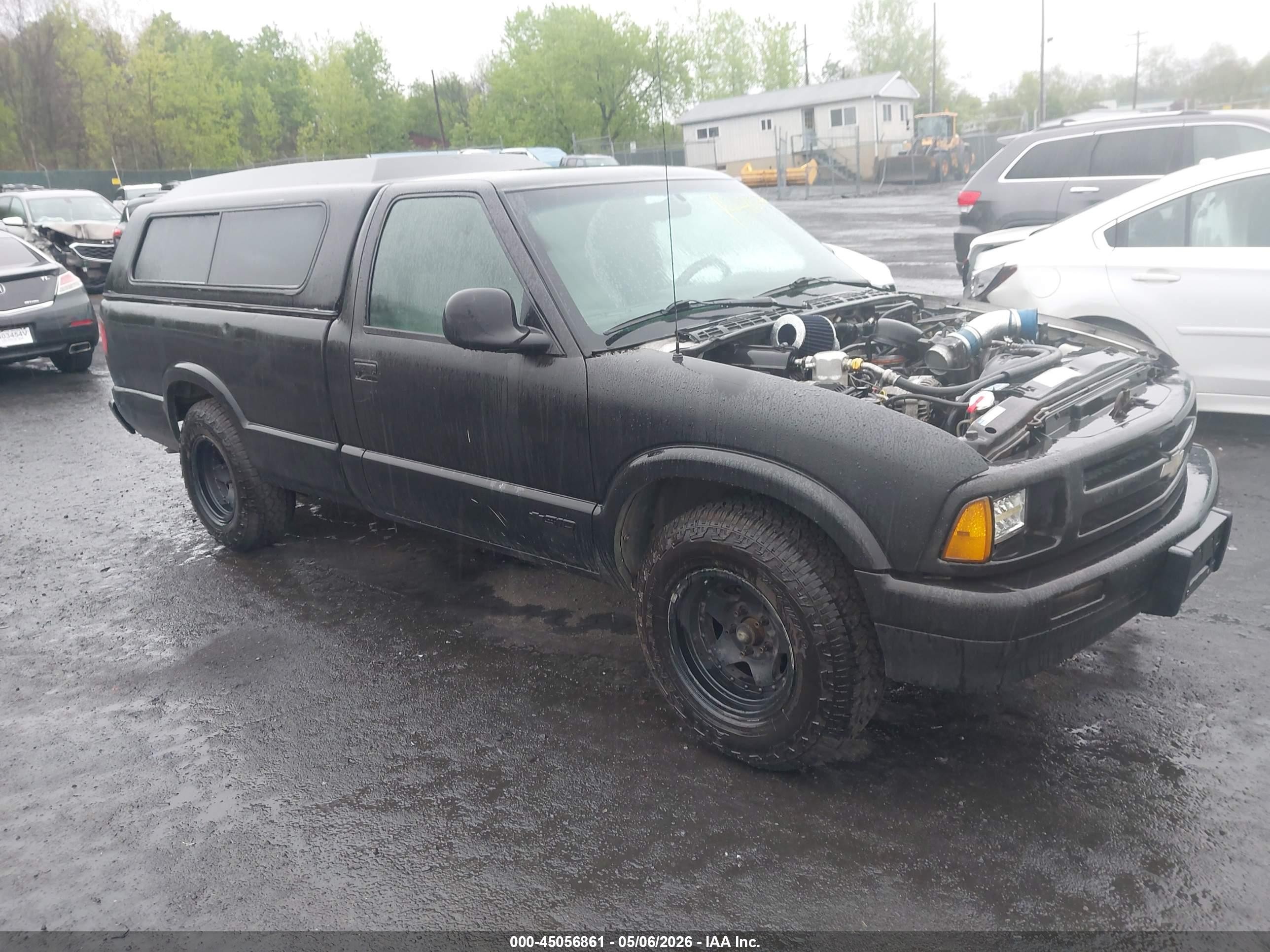 1997 Chevrolet S-10, VIN 1GCCS14X1V8157629 — Normal wear