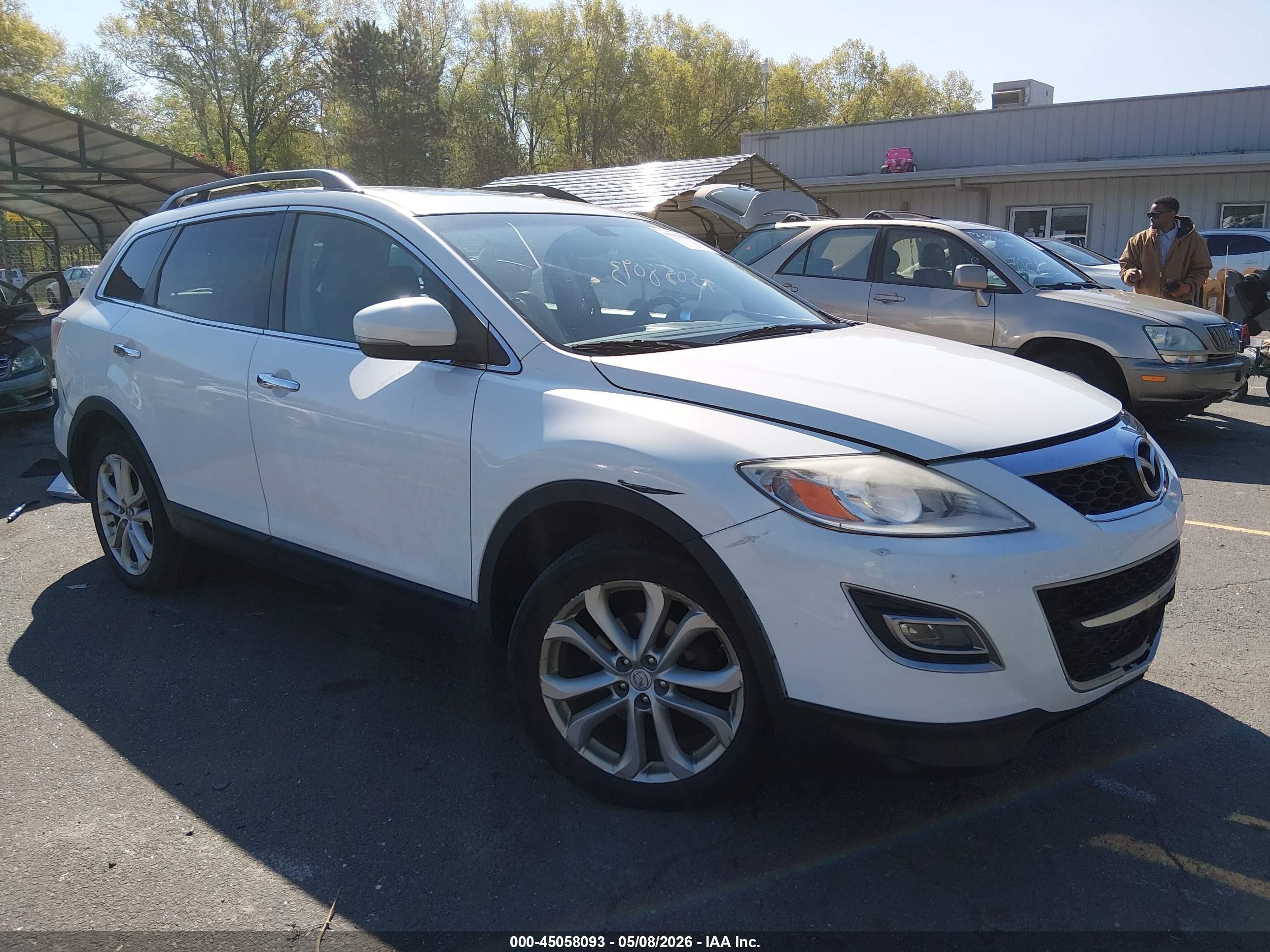 2011 Mazda CX-9 Grand Touring, VIN JM3TB3DV8B0327903 — Зад
