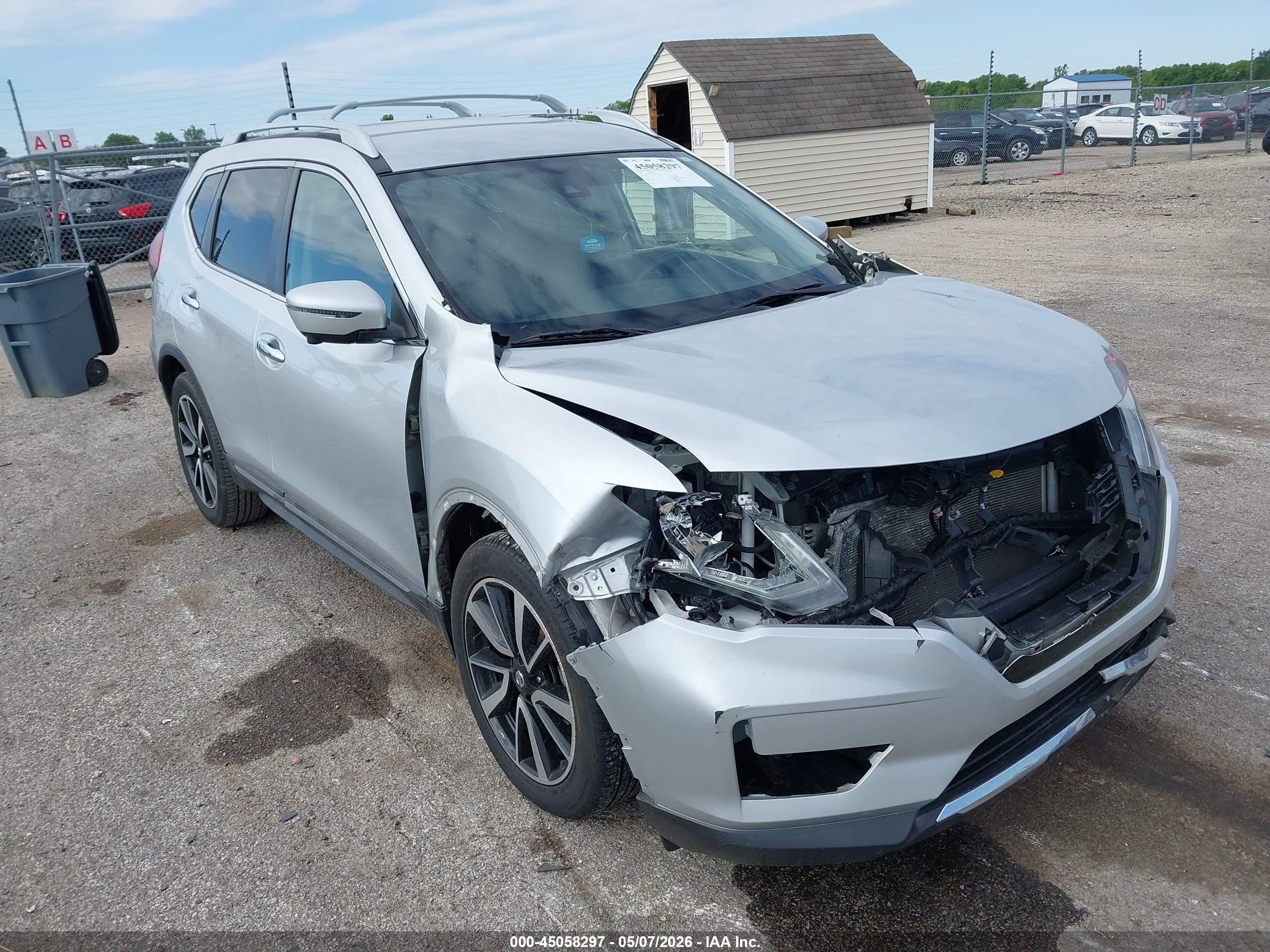 2020 Nissan Rogue S, VIN 5N1AT2MT4LC765433 — Перед