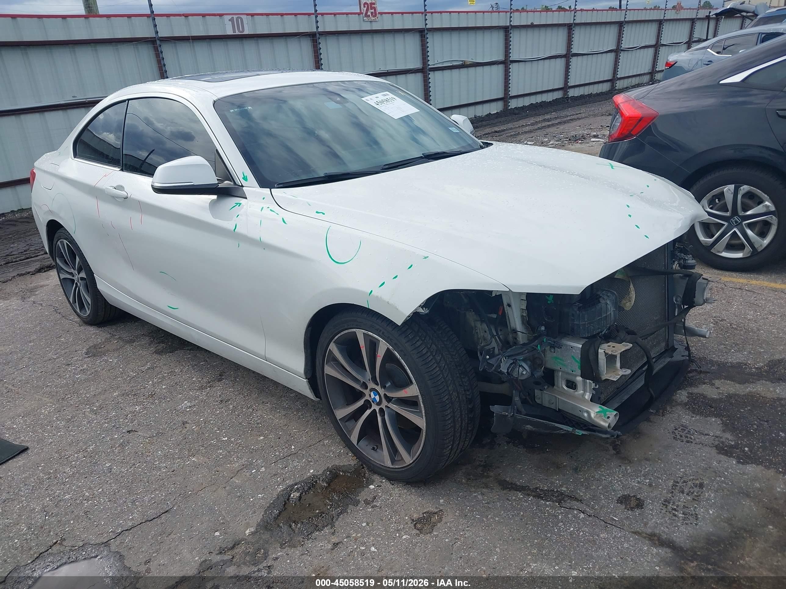 2017 BMW 2 Series 230i, VIN WBA2F9C56HV664477 — Front end