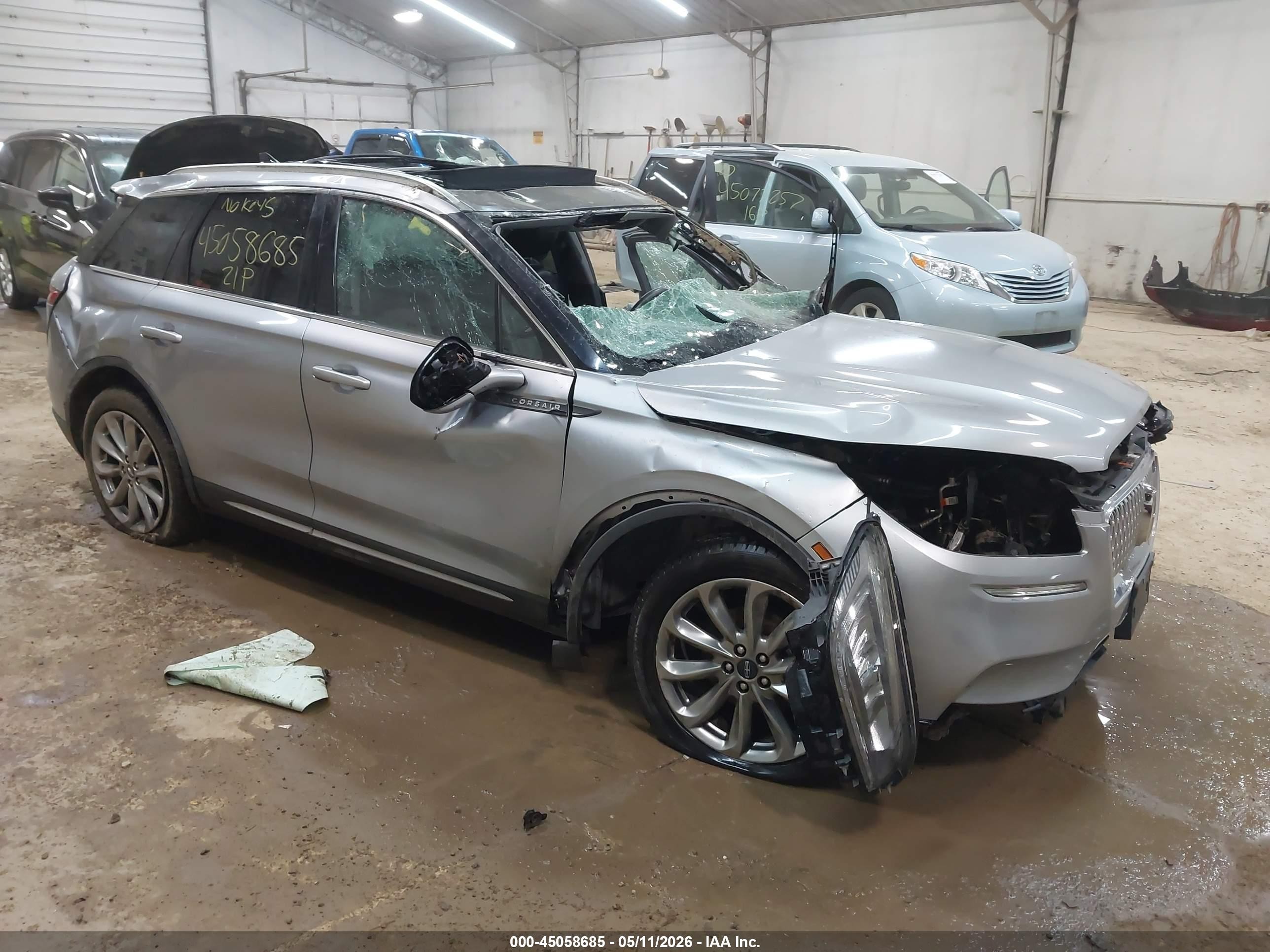 2021 Lincoln Corsair Standard, VIN 5LMCJ1D94MUL21250 — Rollover