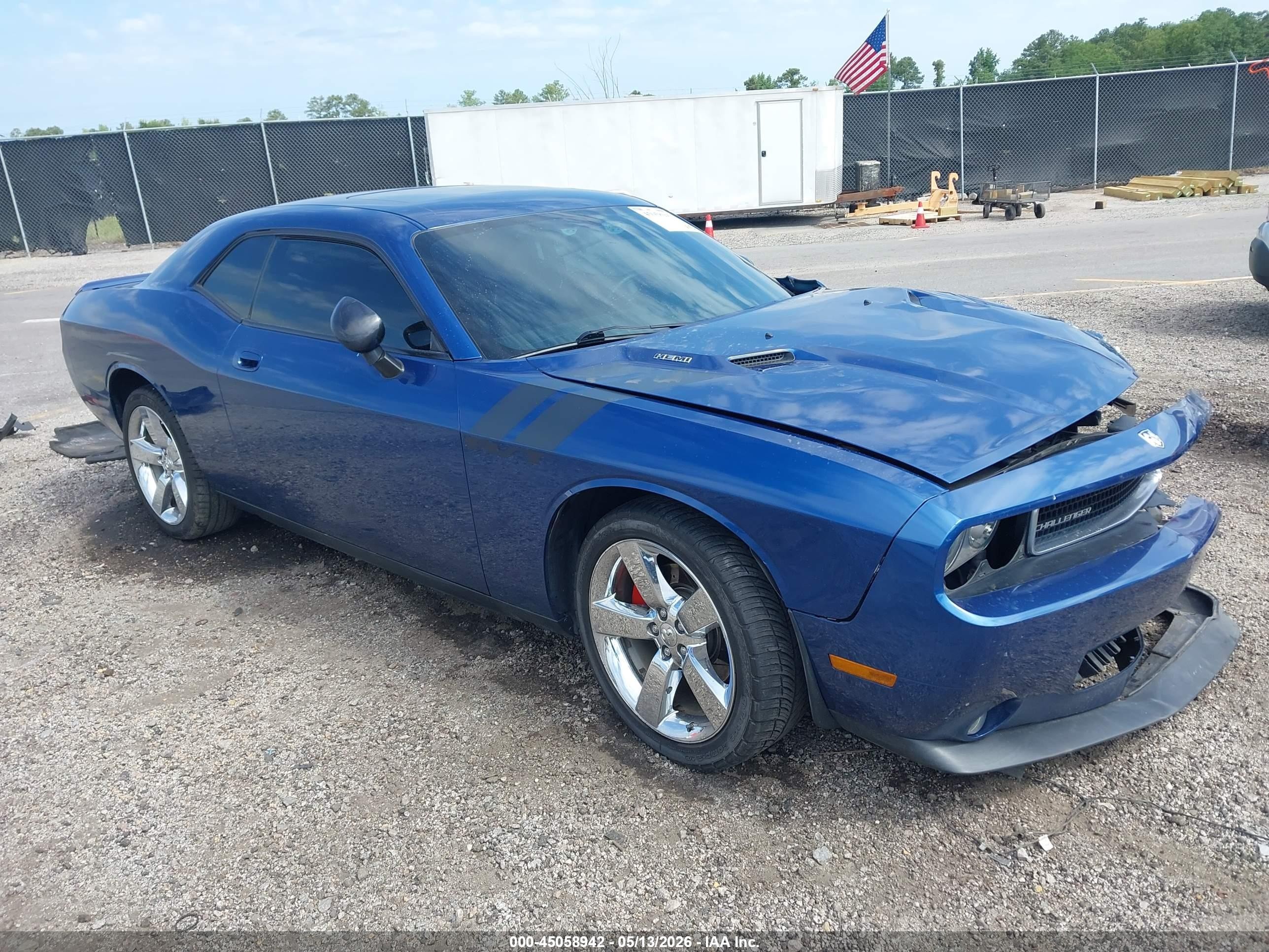 2009 Dodge Challenger R/T, VIN 2B3LJ54T59H502007 — Перед