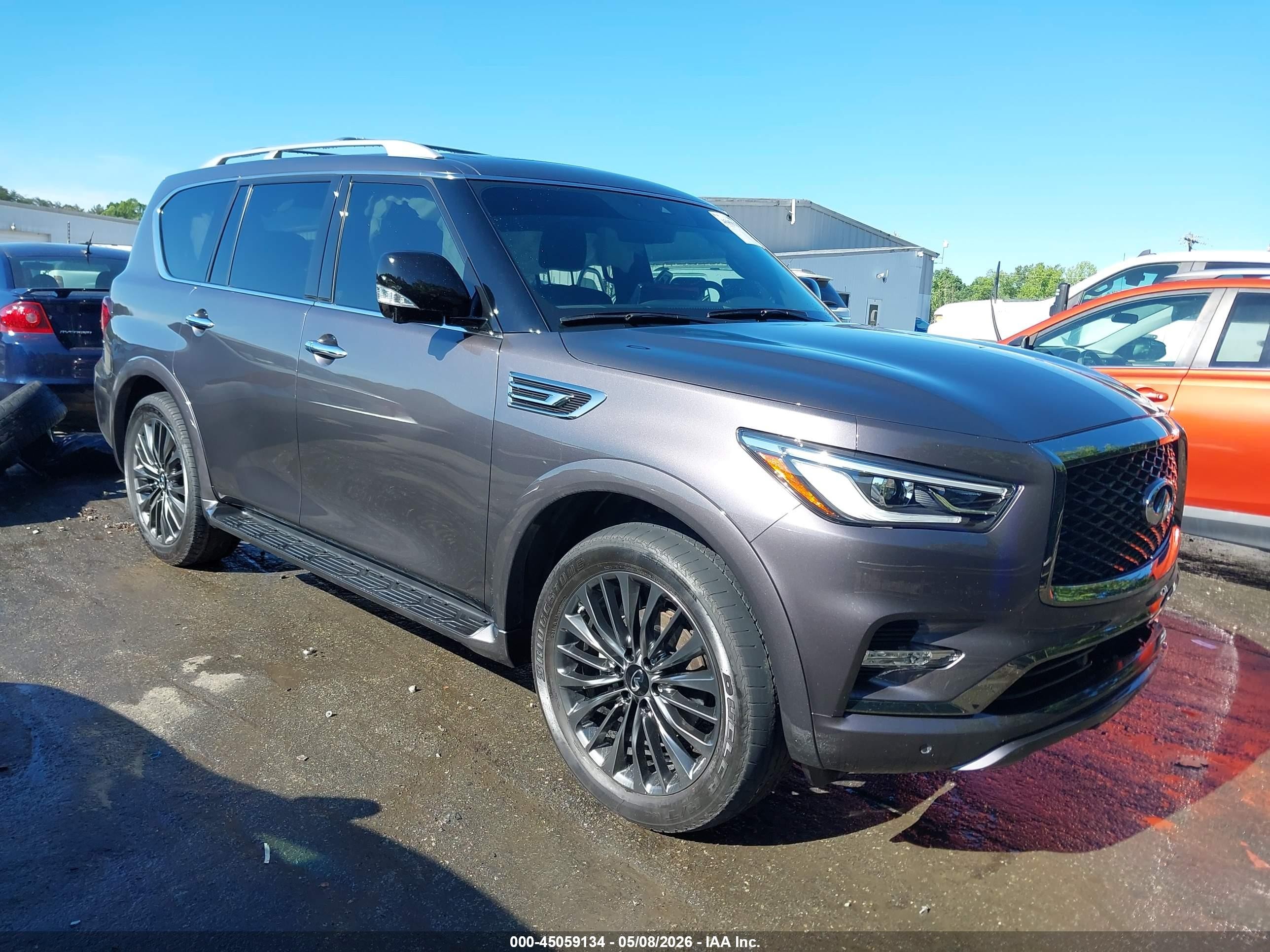2024 Infiniti QX80 Sensory, VIN JN8AZ2BEXR9327226 — Front end