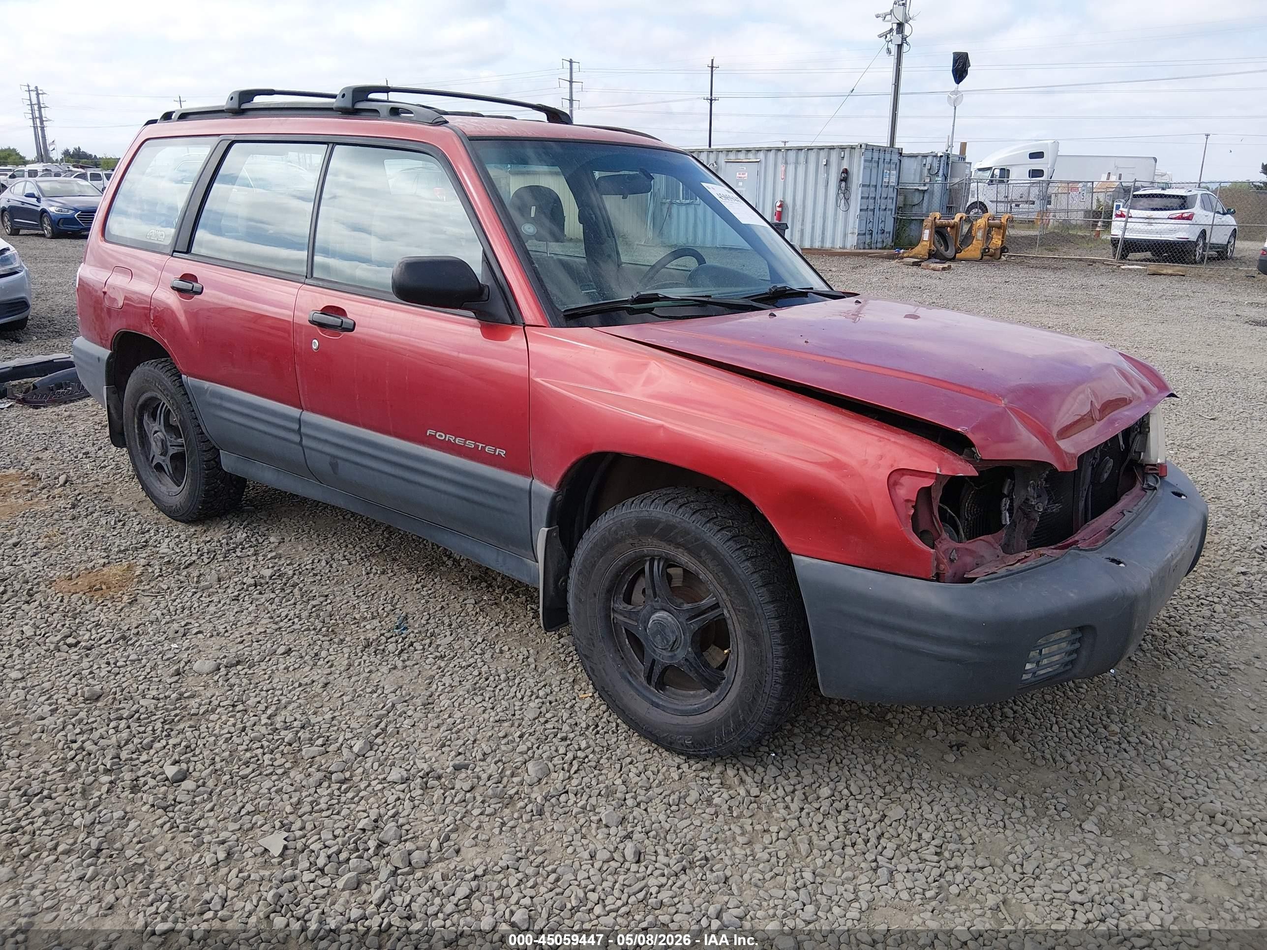 2001 Subaru Forester L, VIN JF1SF63541H730245 — Перед