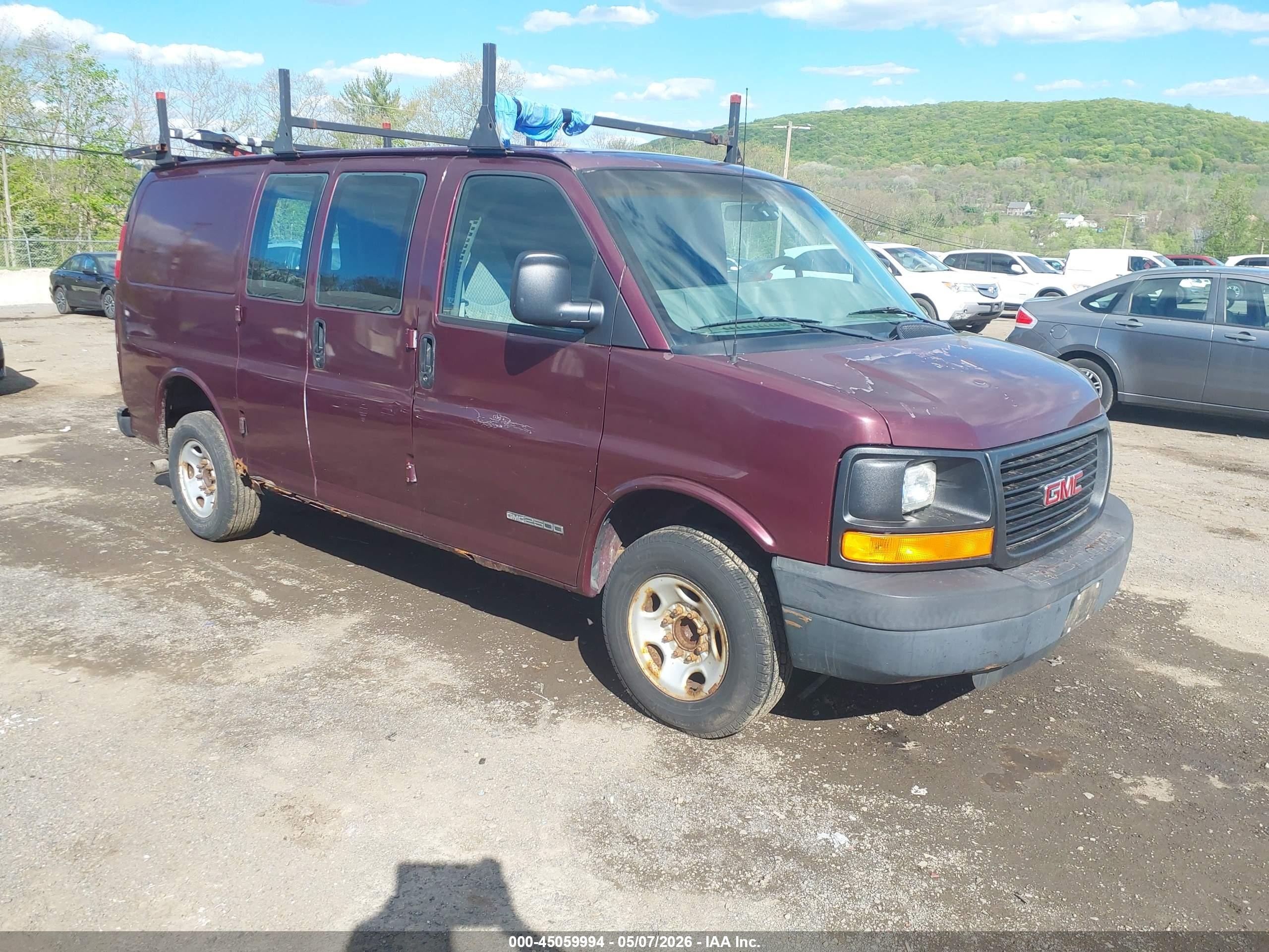 2004 GMC Savana Cargo, VIN 1GTGG25V541135114 — Normal wear