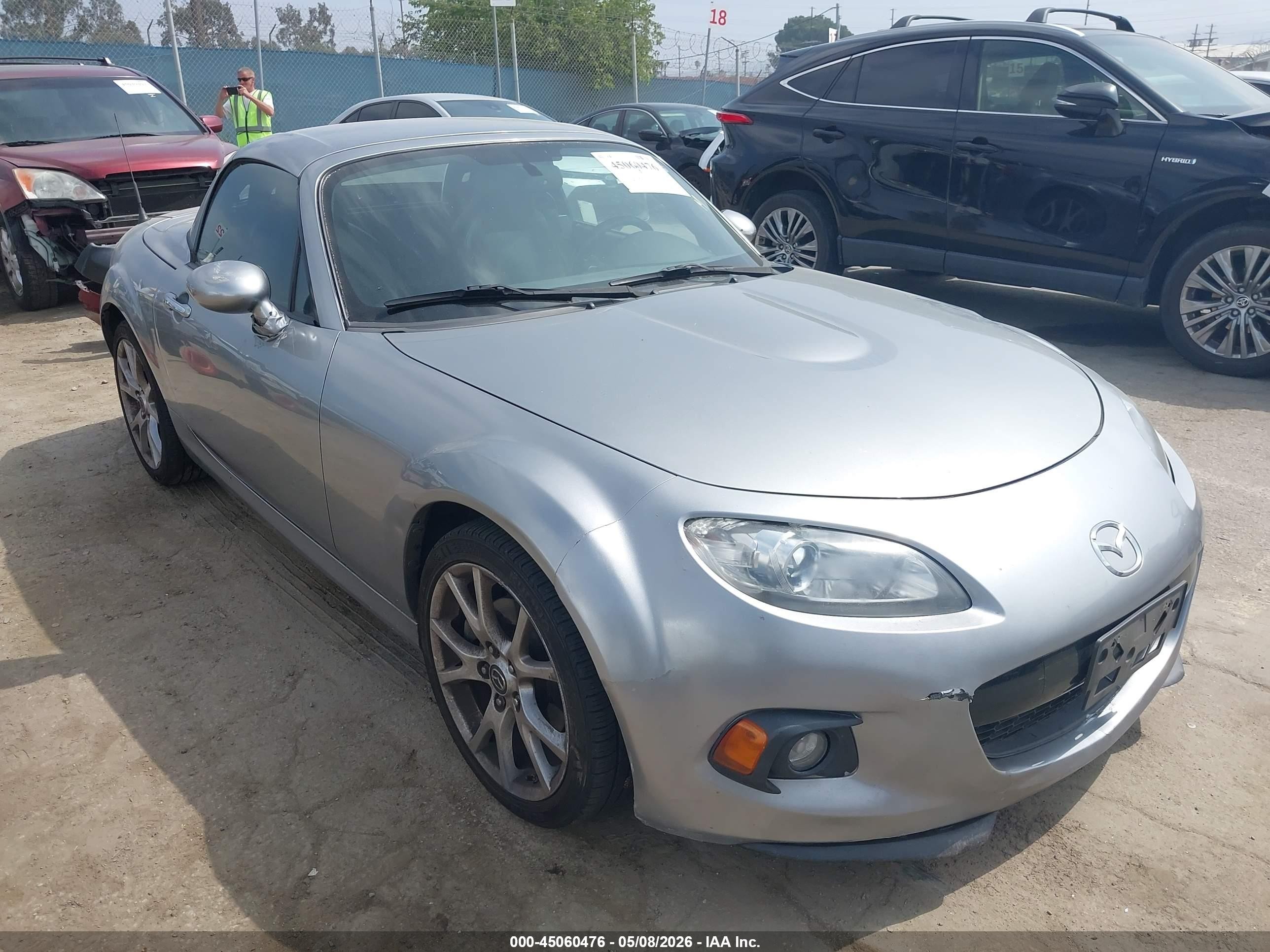2013 Mazda MX-5 Miata Grand Touring, VIN JM1NC2PF0D0227813 — Side