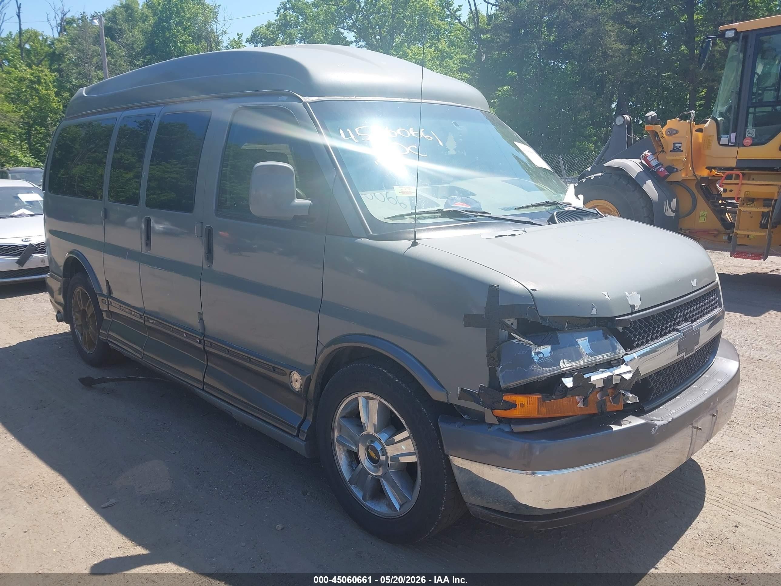 2004 Chevrolet Express Passenger, VIN 1GBFG15T741139786 — All over