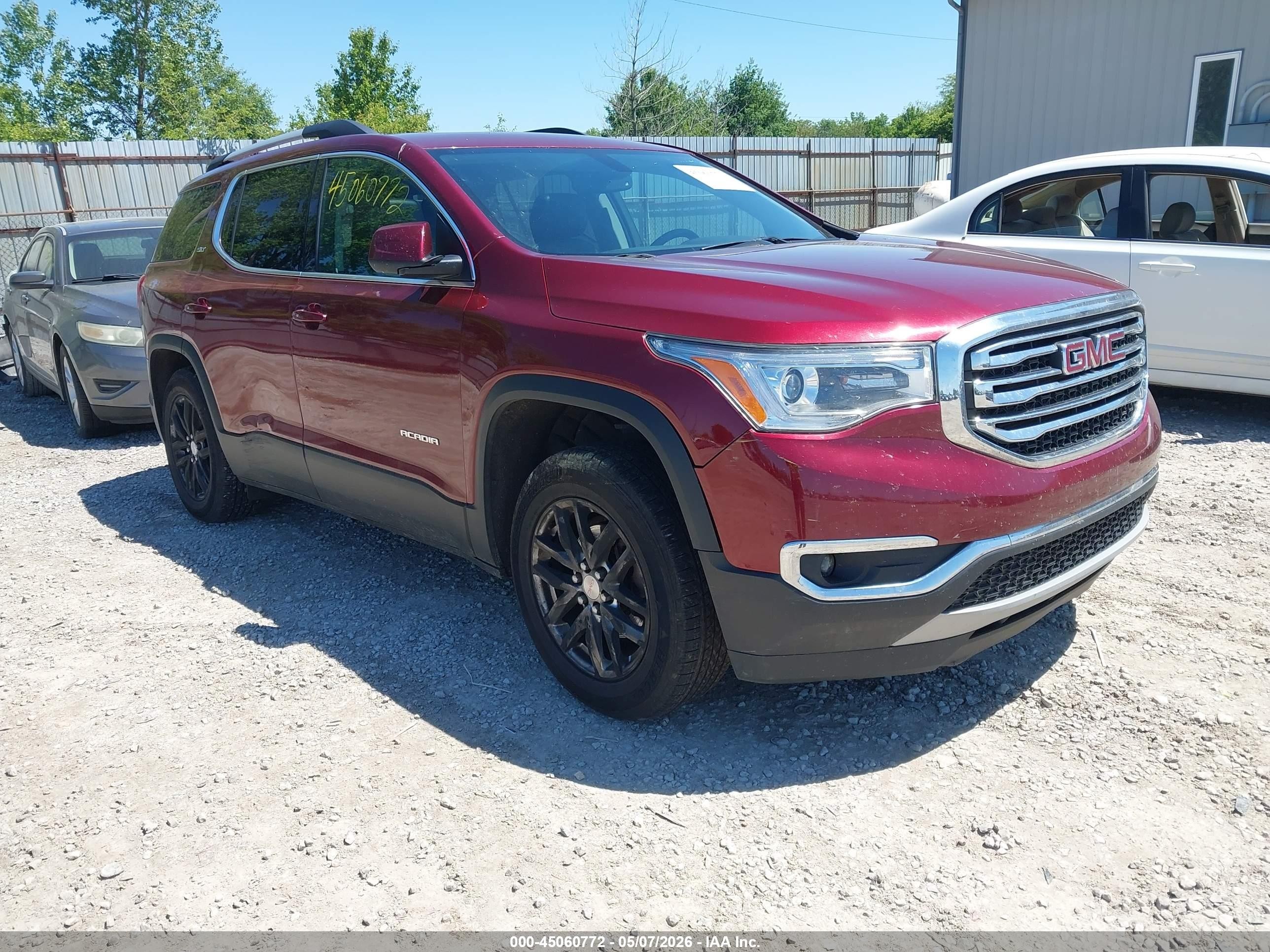 2017 GMC Acadia SLT, VIN 1GKKNMLS7HZ103376 — Rear end