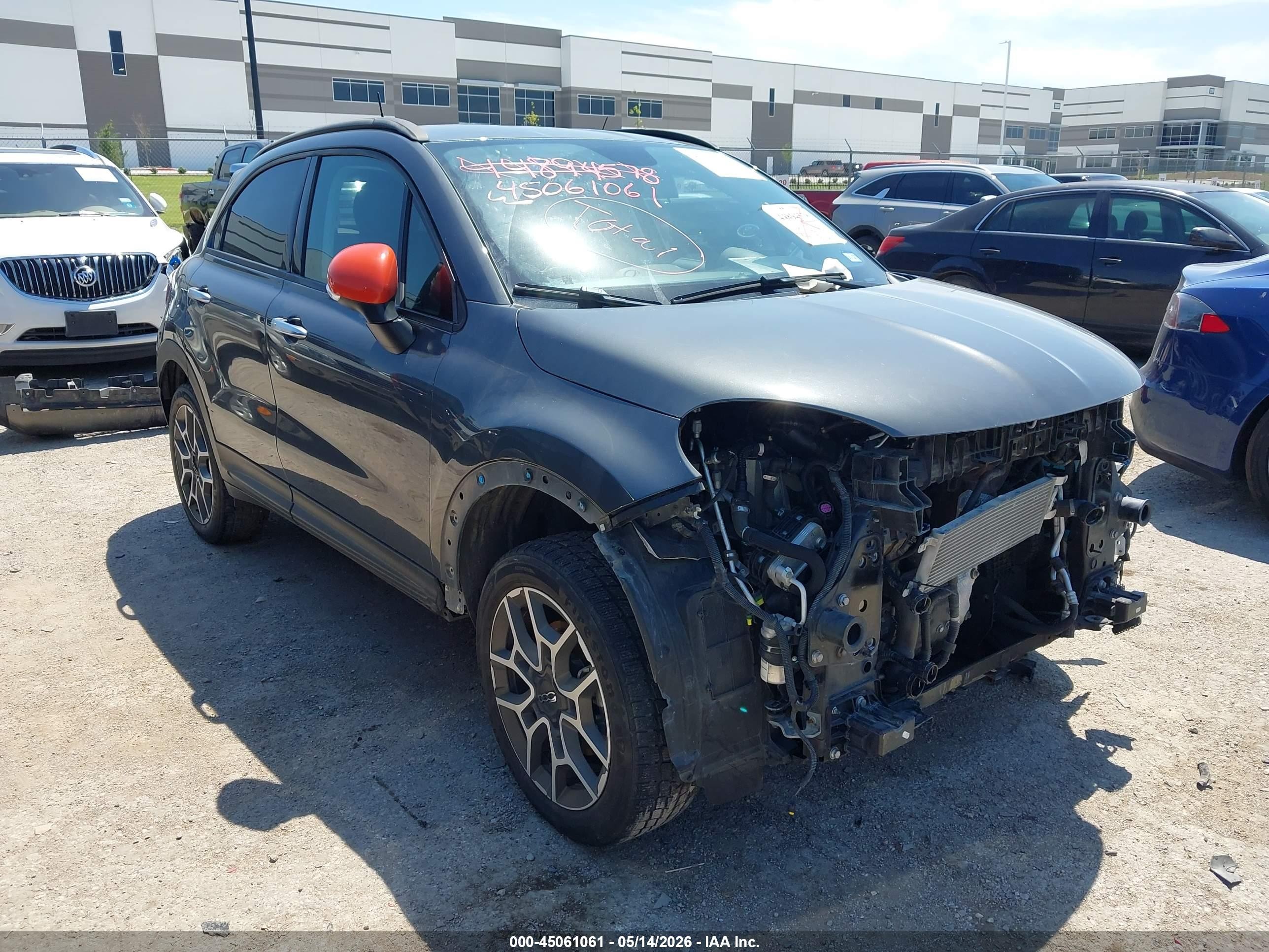 2019 FIAT 500X Urbana Edition, VIN ZFBNFYB15KP810679 — Front end
