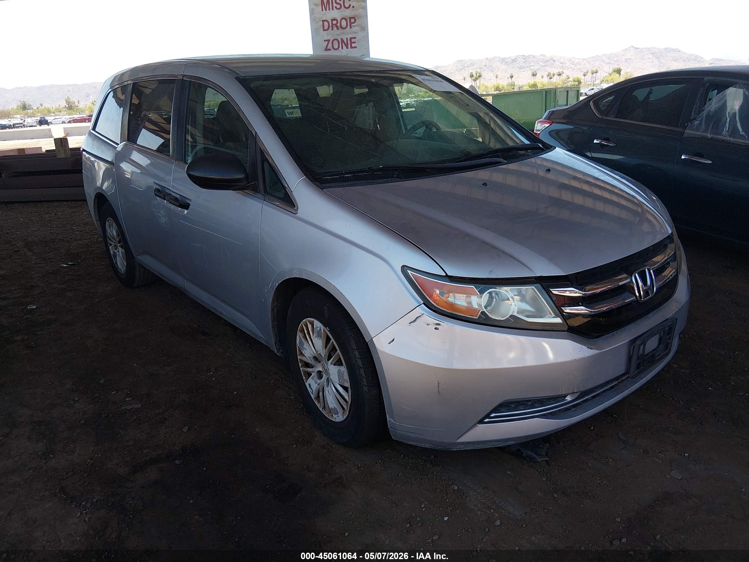 2014 Honda Odyssey LX, VIN 5FNRL5H23EB023296 — Normal wear